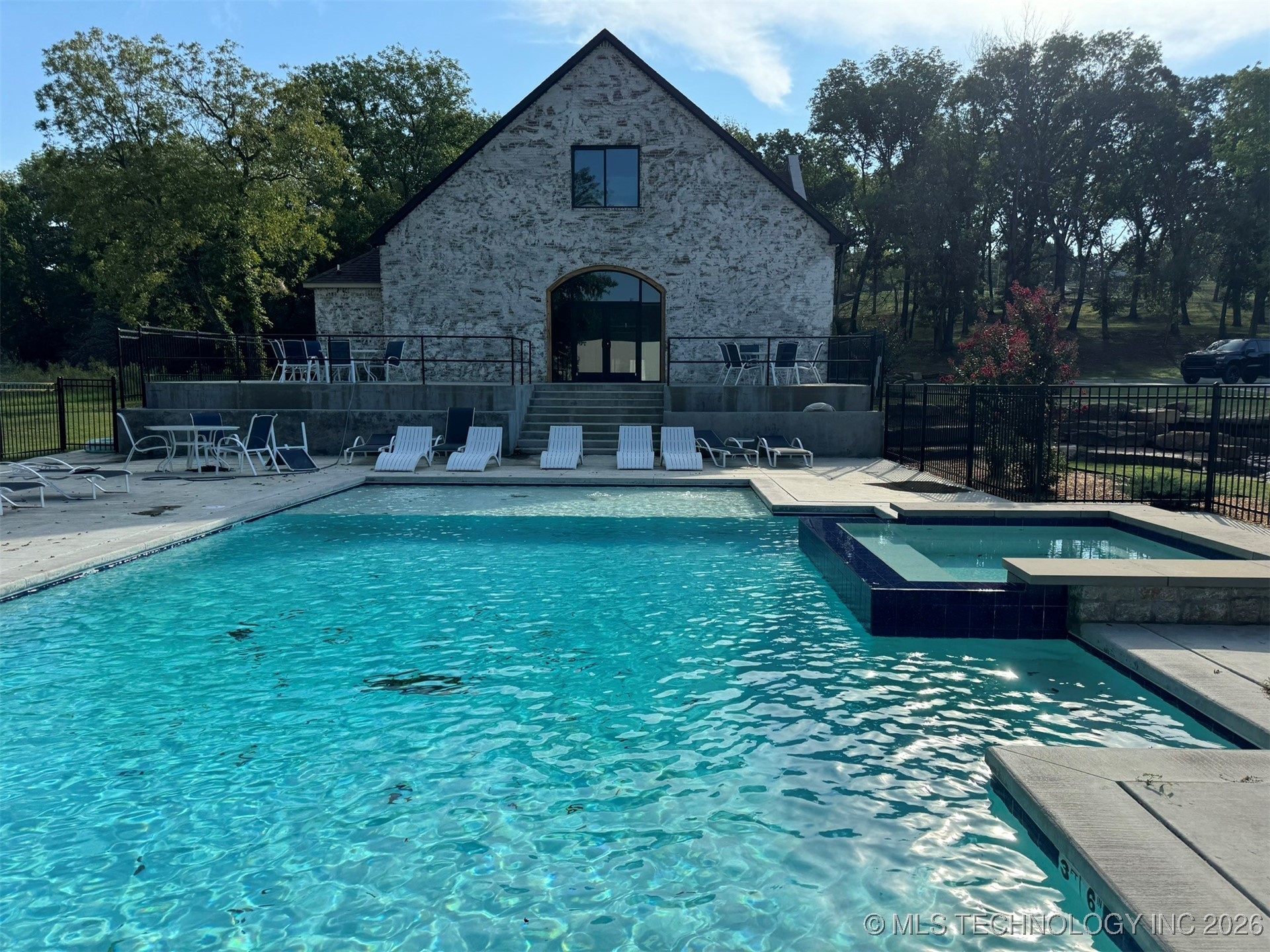 3410 Redbud Lane Tulsa OK 74132