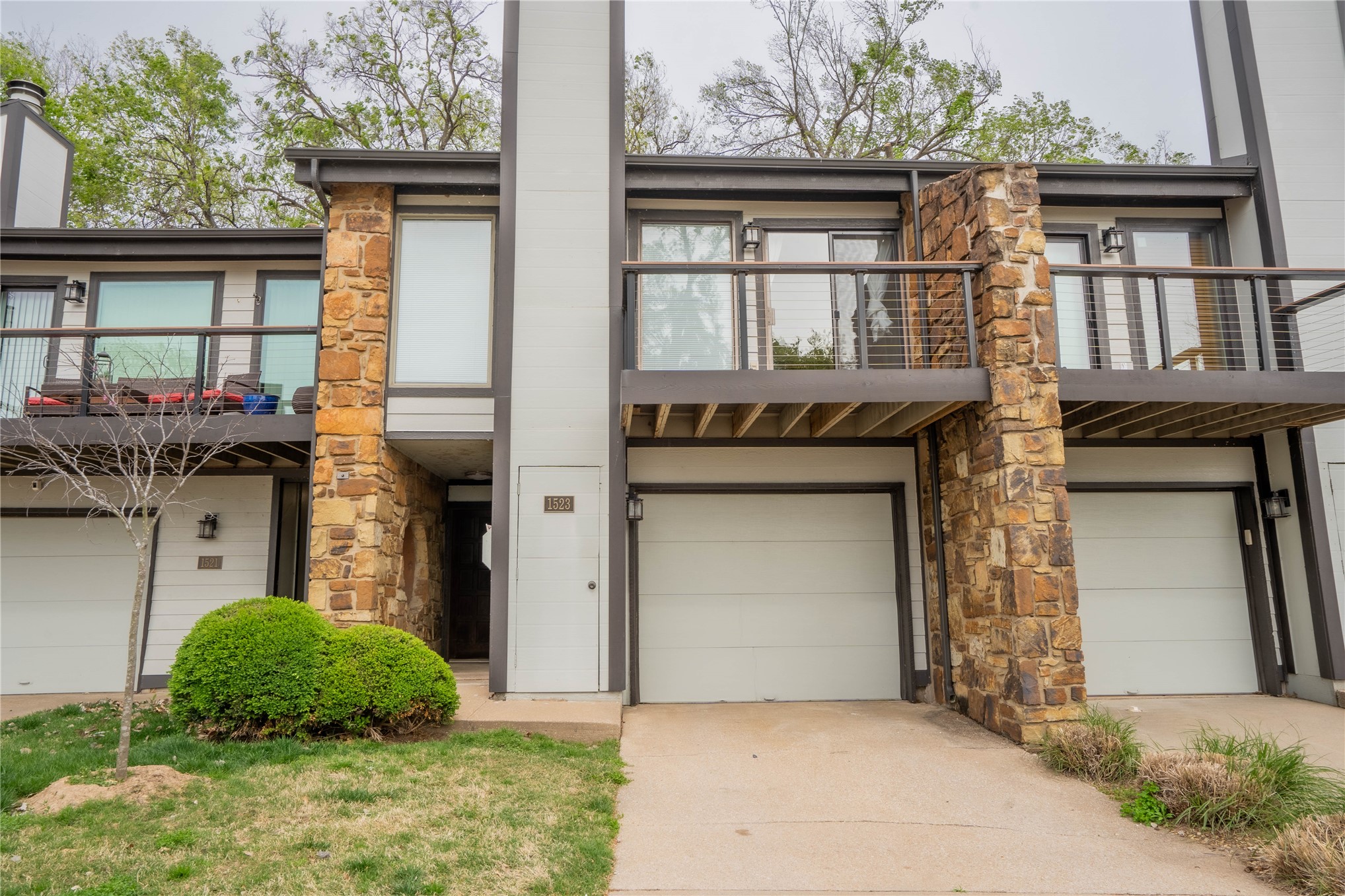 1523 Riverside Drive Tulsa OK 74119