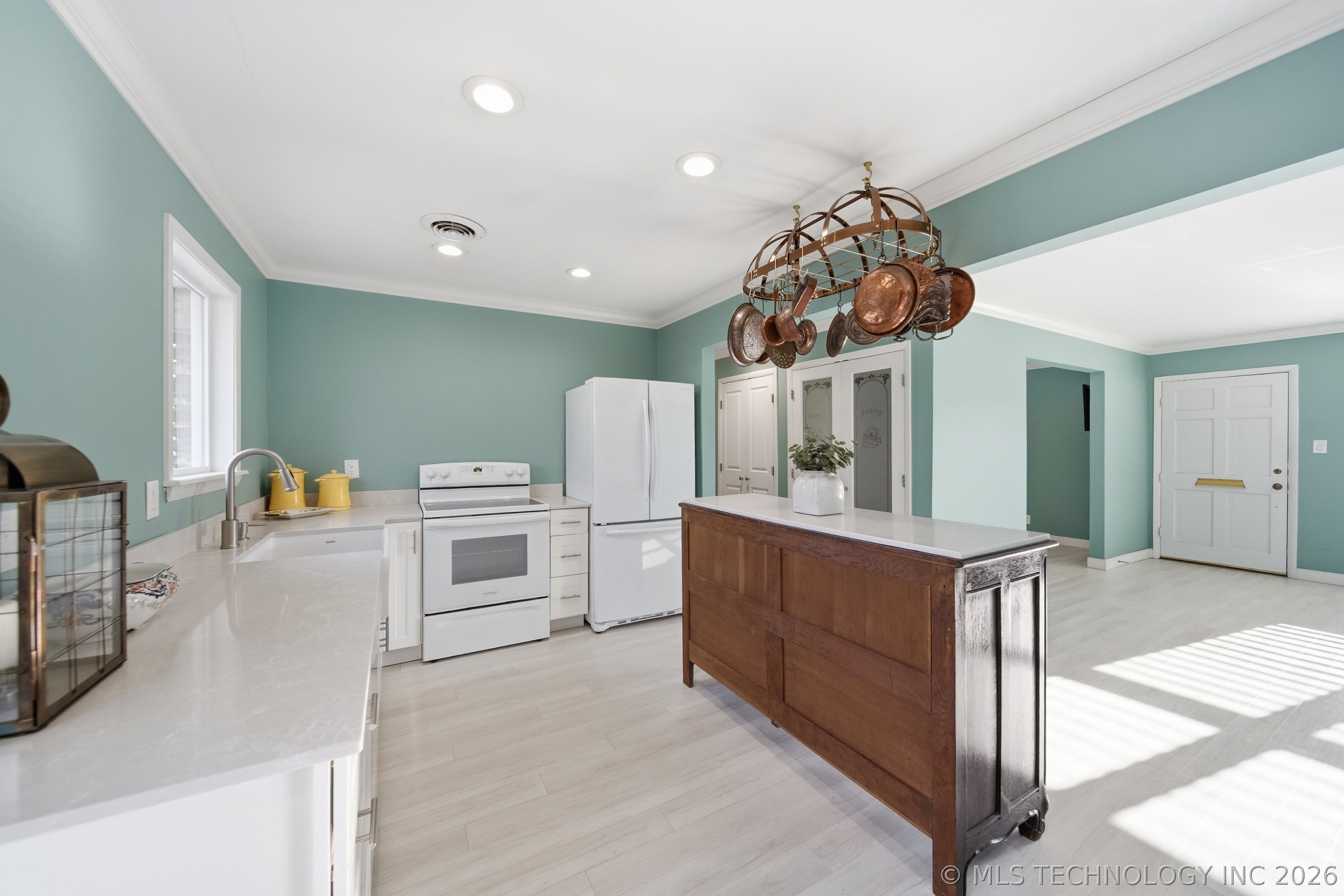 5610 S Madison Place Tulsa OK 74105