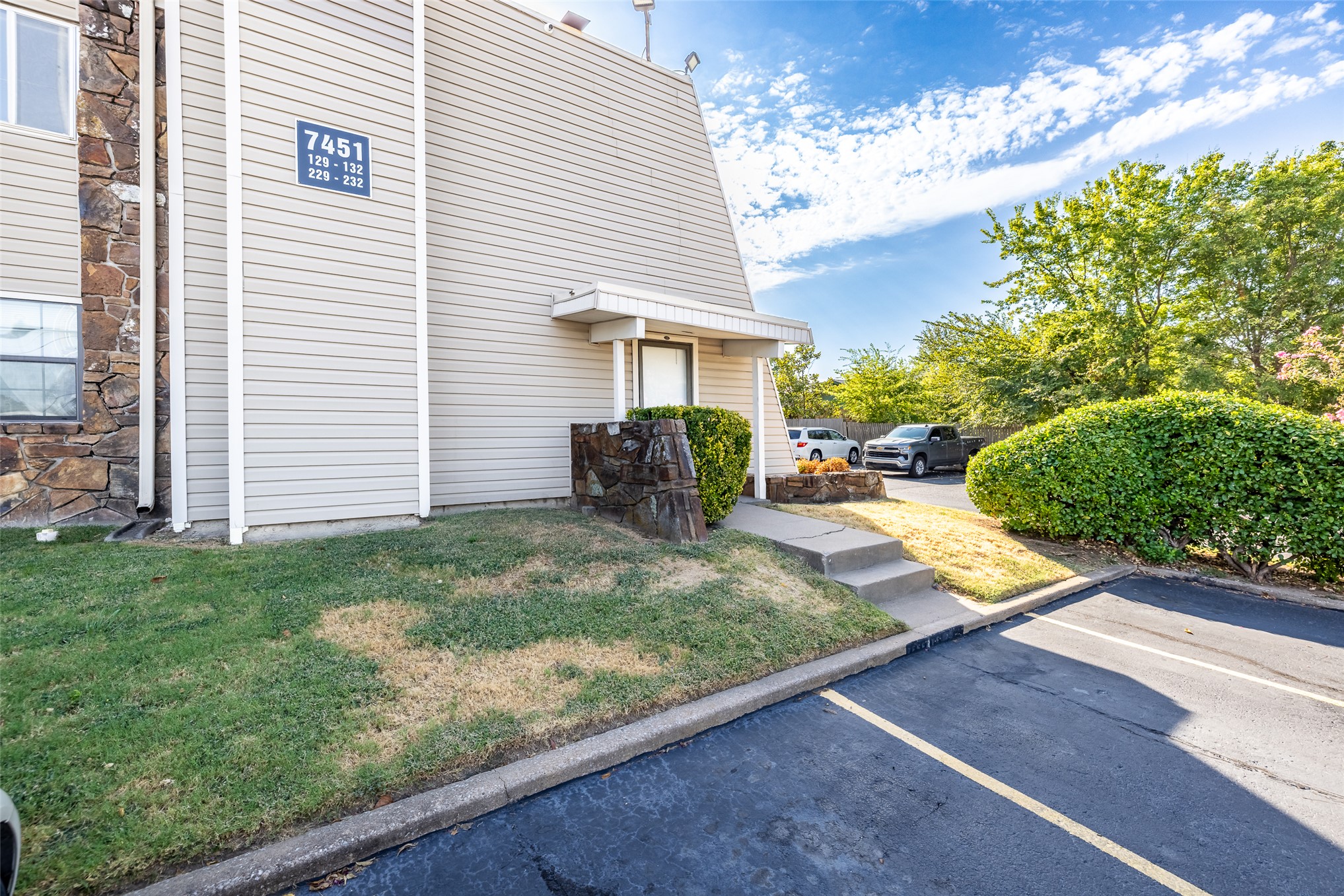 7451 S Yale Avenue Tulsa OK 74136