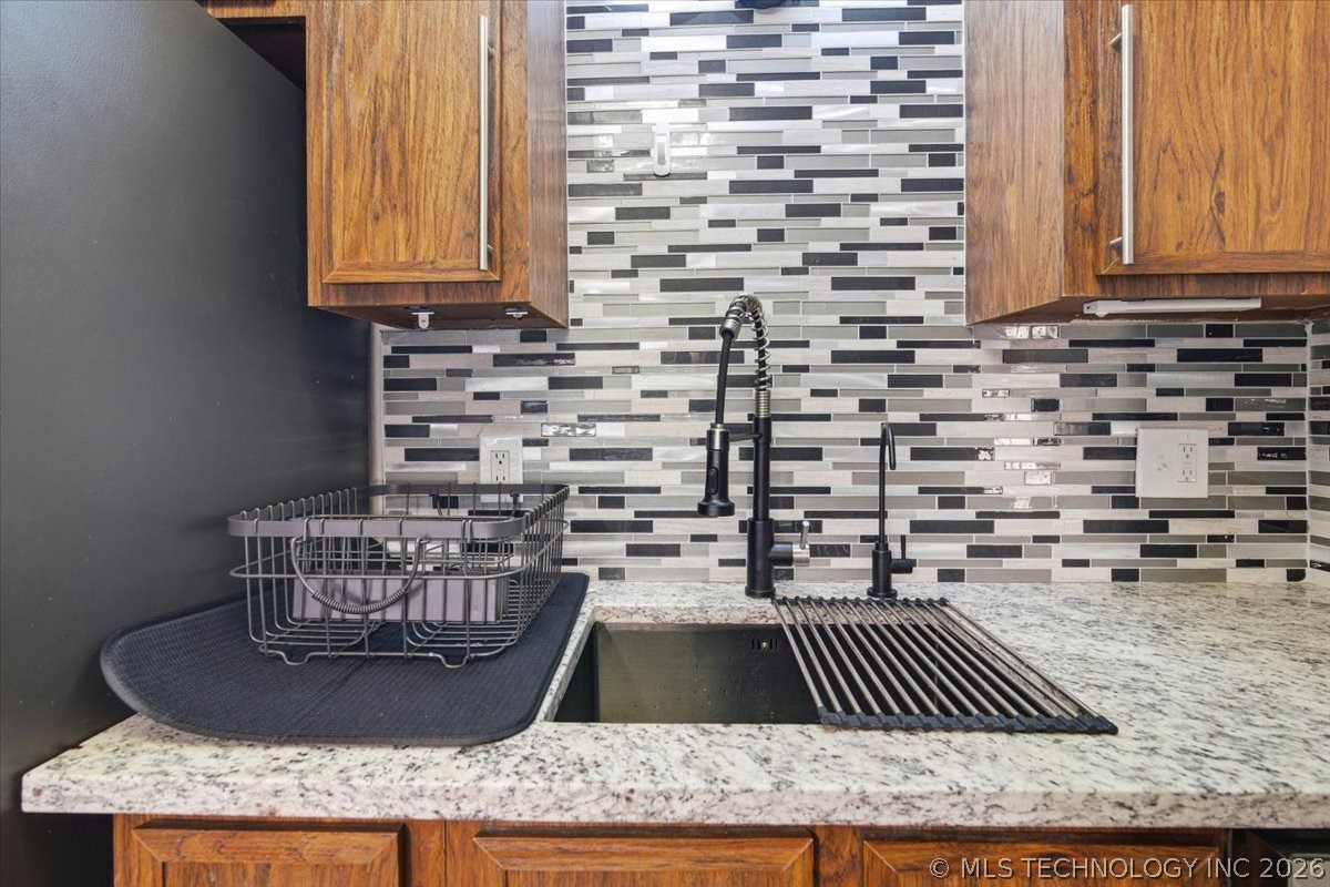 2215 E 66th Place S Tulsa OK 74136