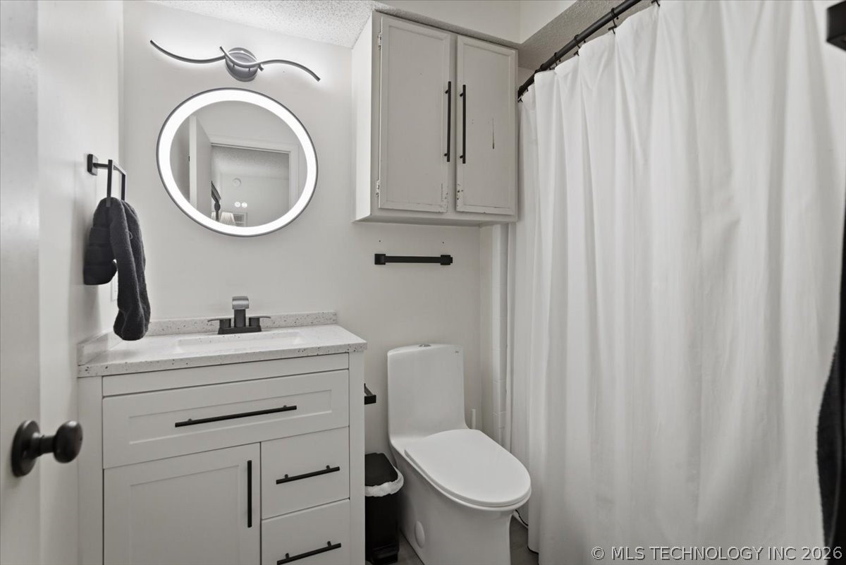 2215 E 66th Place S Tulsa OK 74136
