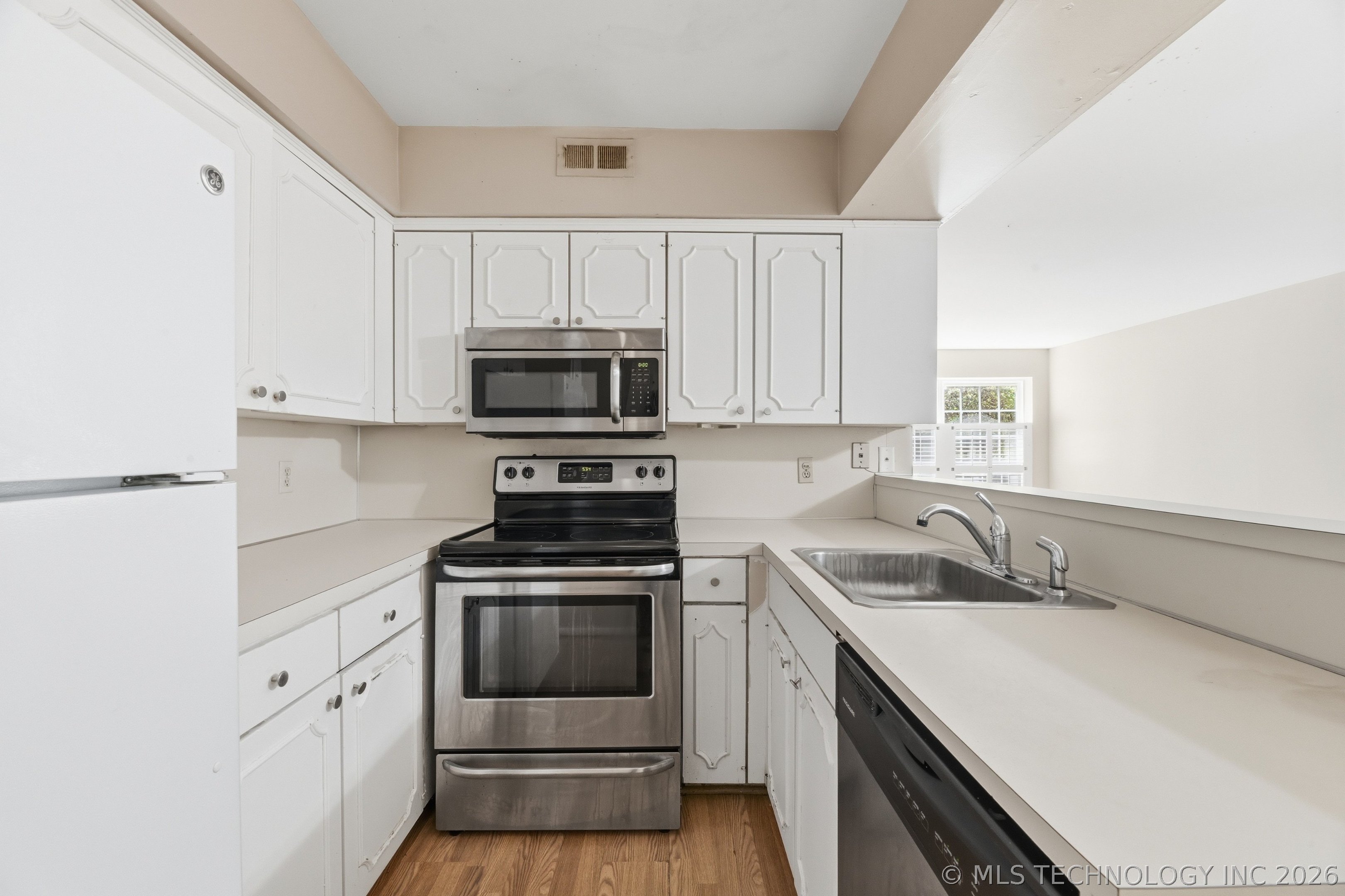 1733 S Cheyenne Avenue Tulsa OK 74119