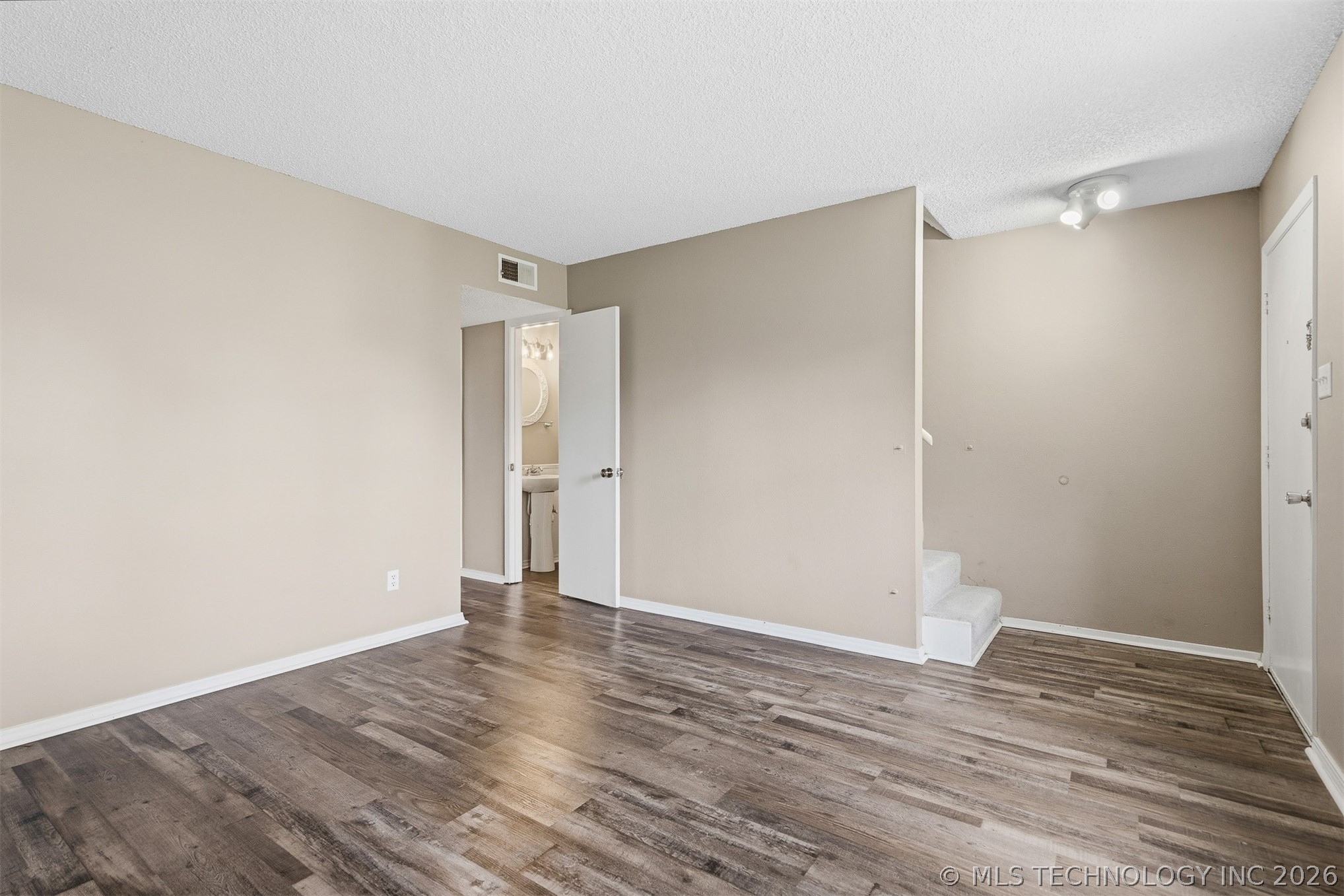 940 Manor Ardmore OK 73401