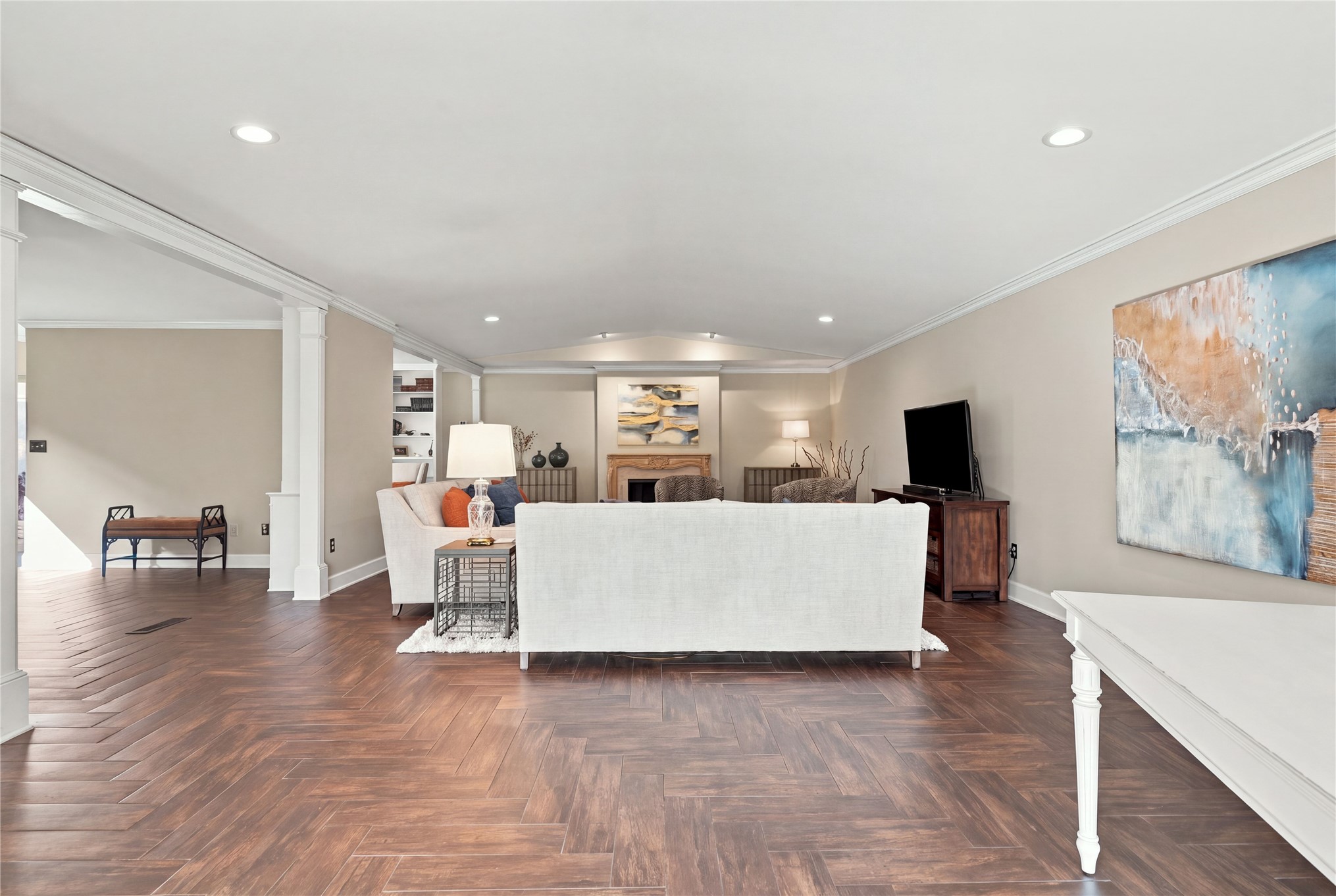 2426 E 72nd Street Tulsa OK 74136