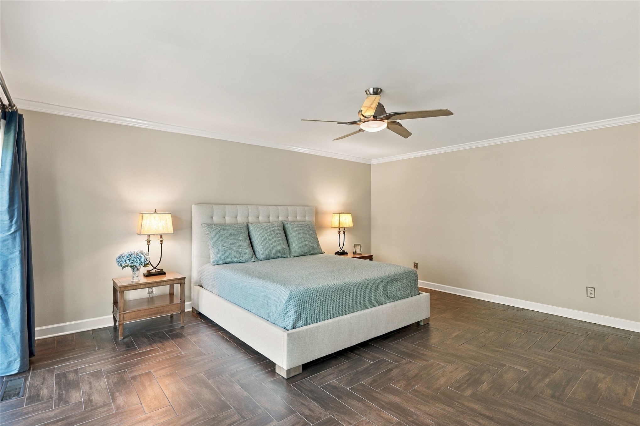 2426 E 72nd Street Tulsa OK 74136