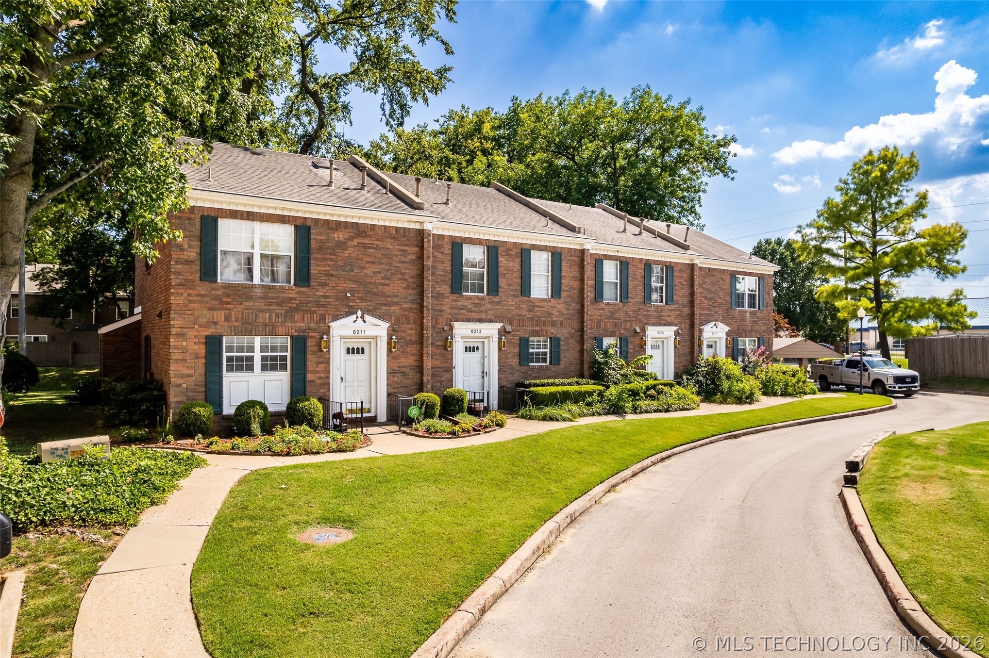 6213 S Yorktown Avenue Tulsa OK 74136