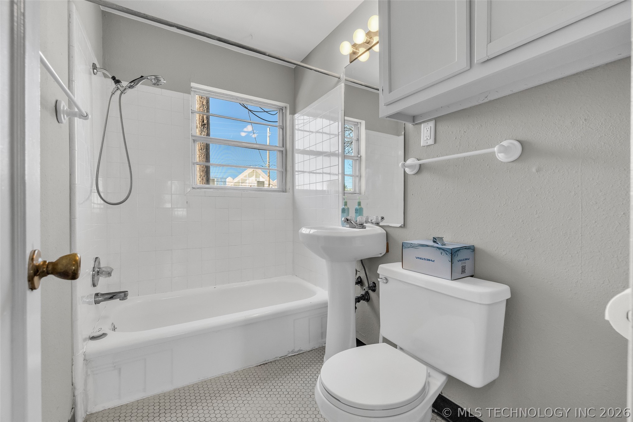 1321 E 38th Place Tulsa OK 74105
