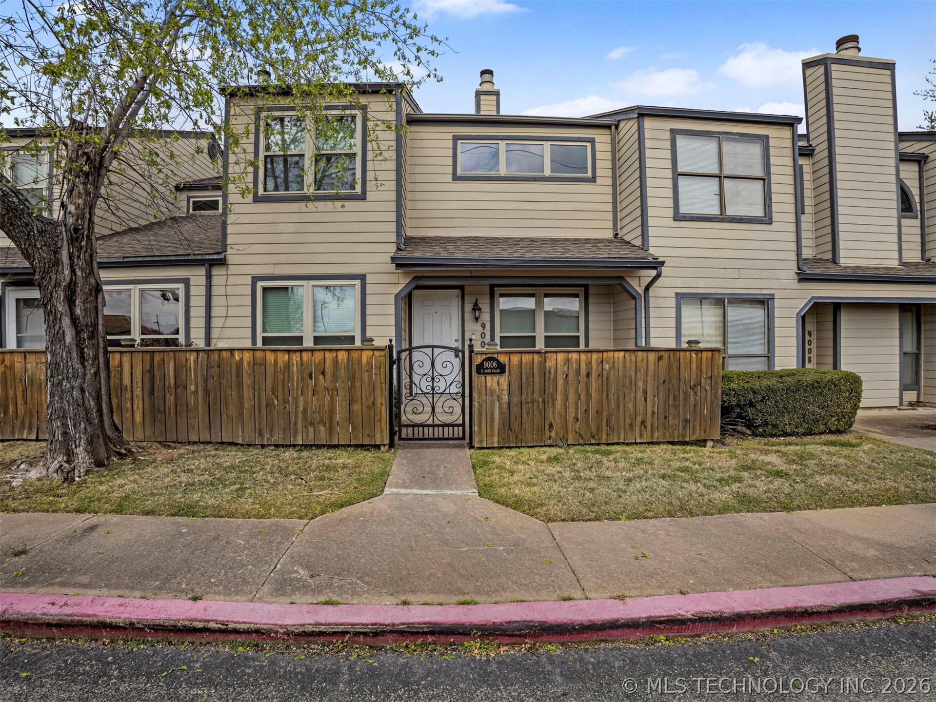 9006 E 60th Place Tulsa OK 74145