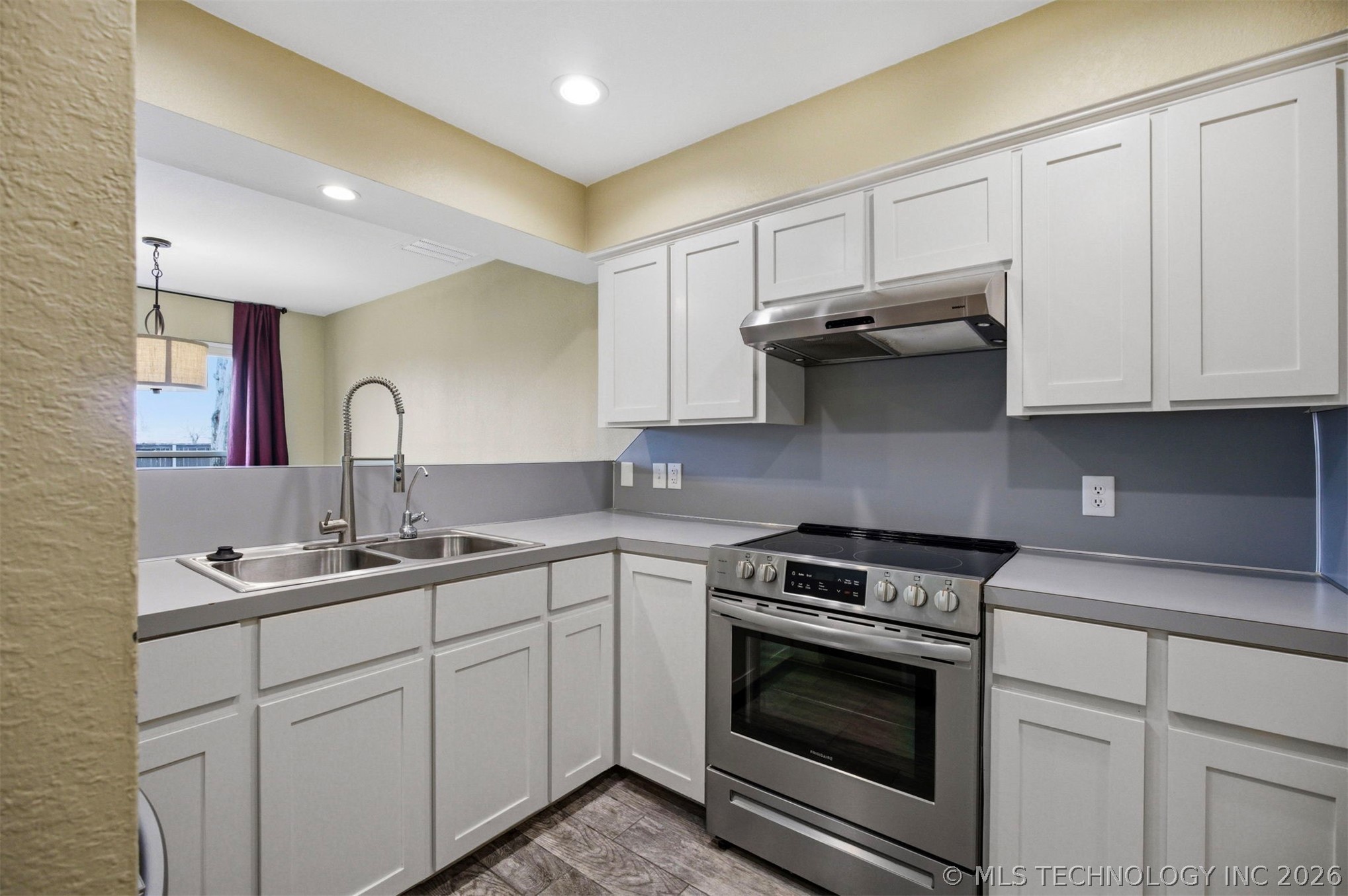 9006 E 60th Place Tulsa OK 74145