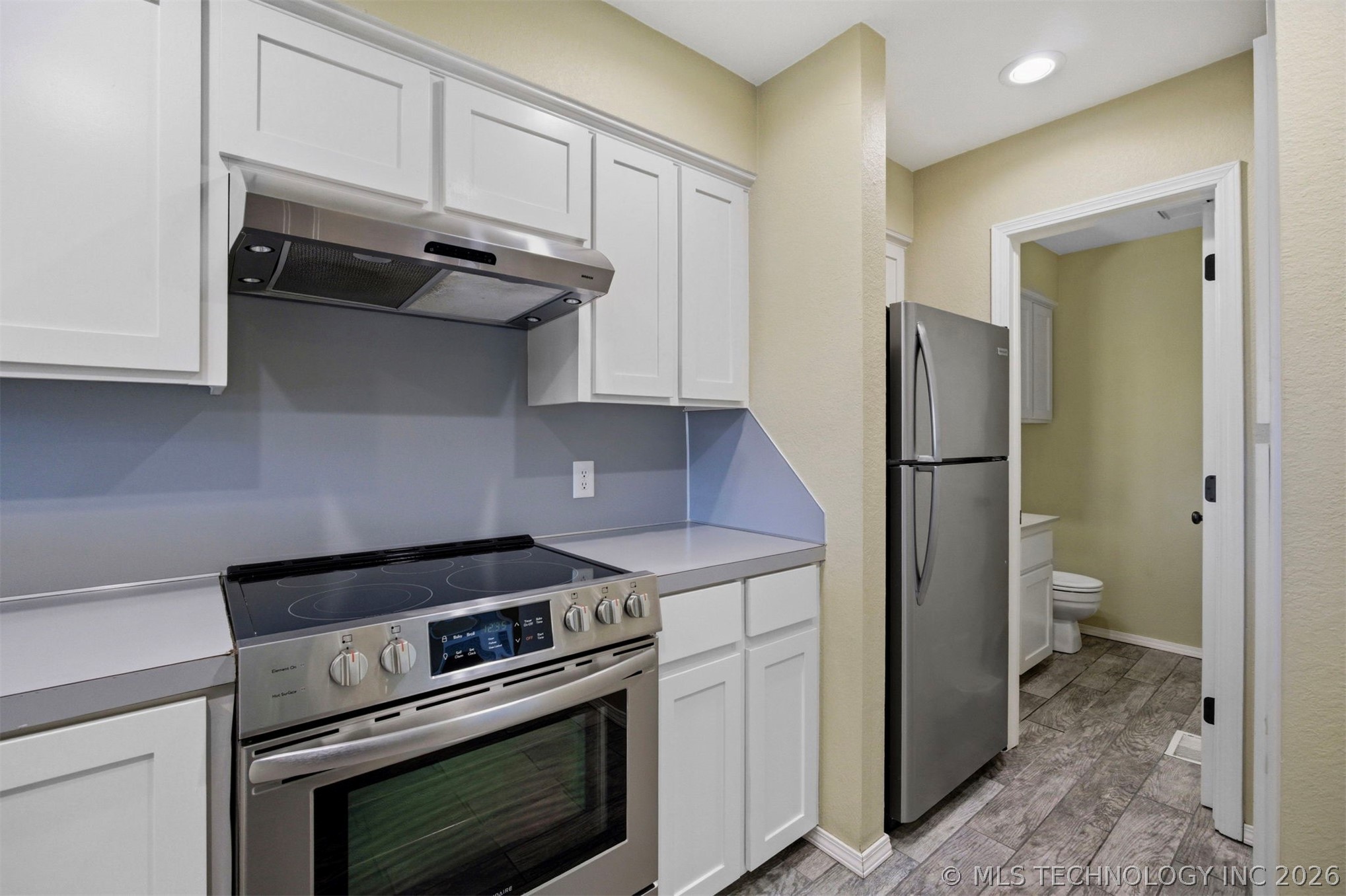 9006 E 60th Place Tulsa OK 74145