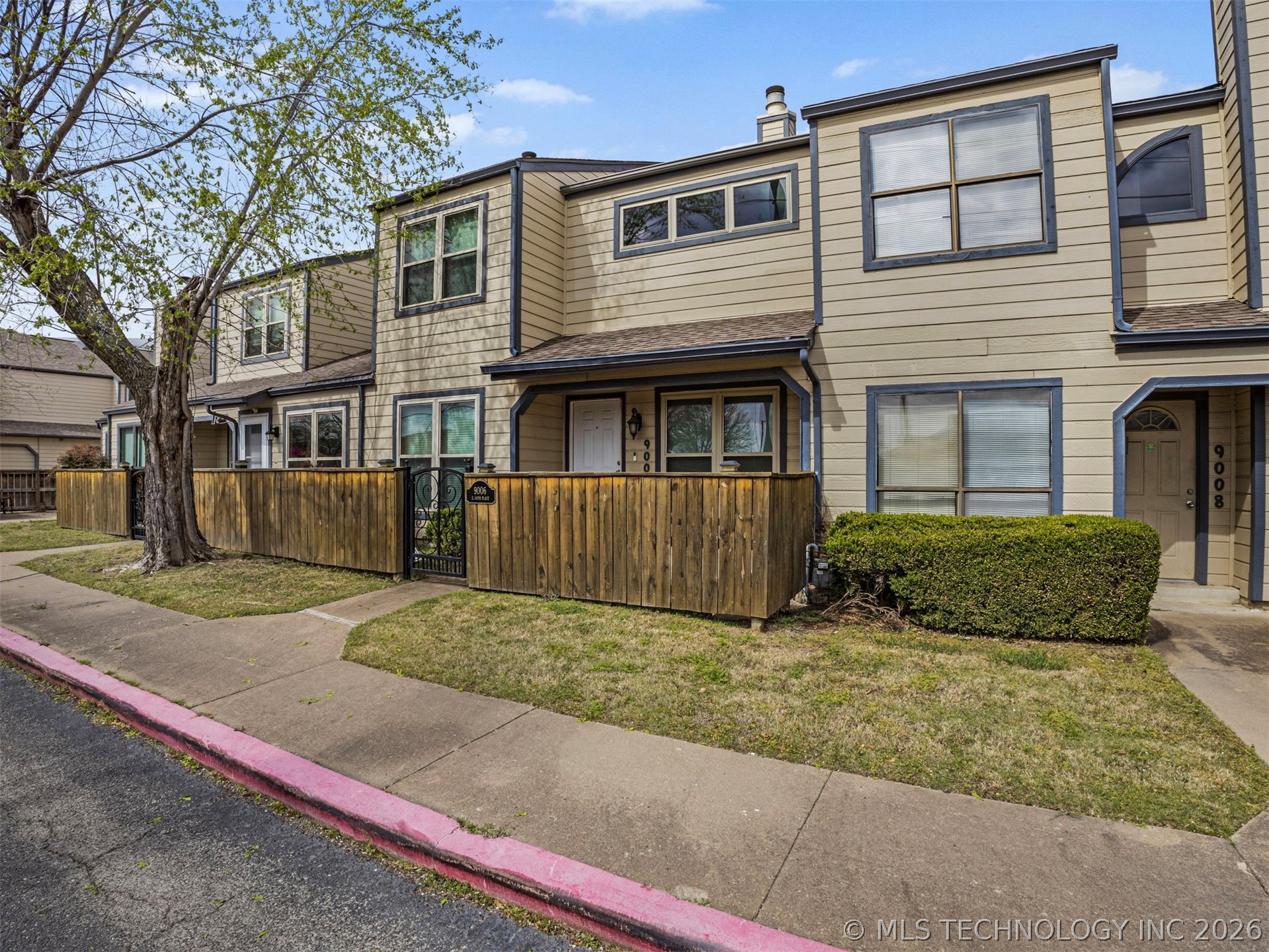 9006 E 60th Place Tulsa OK 74145