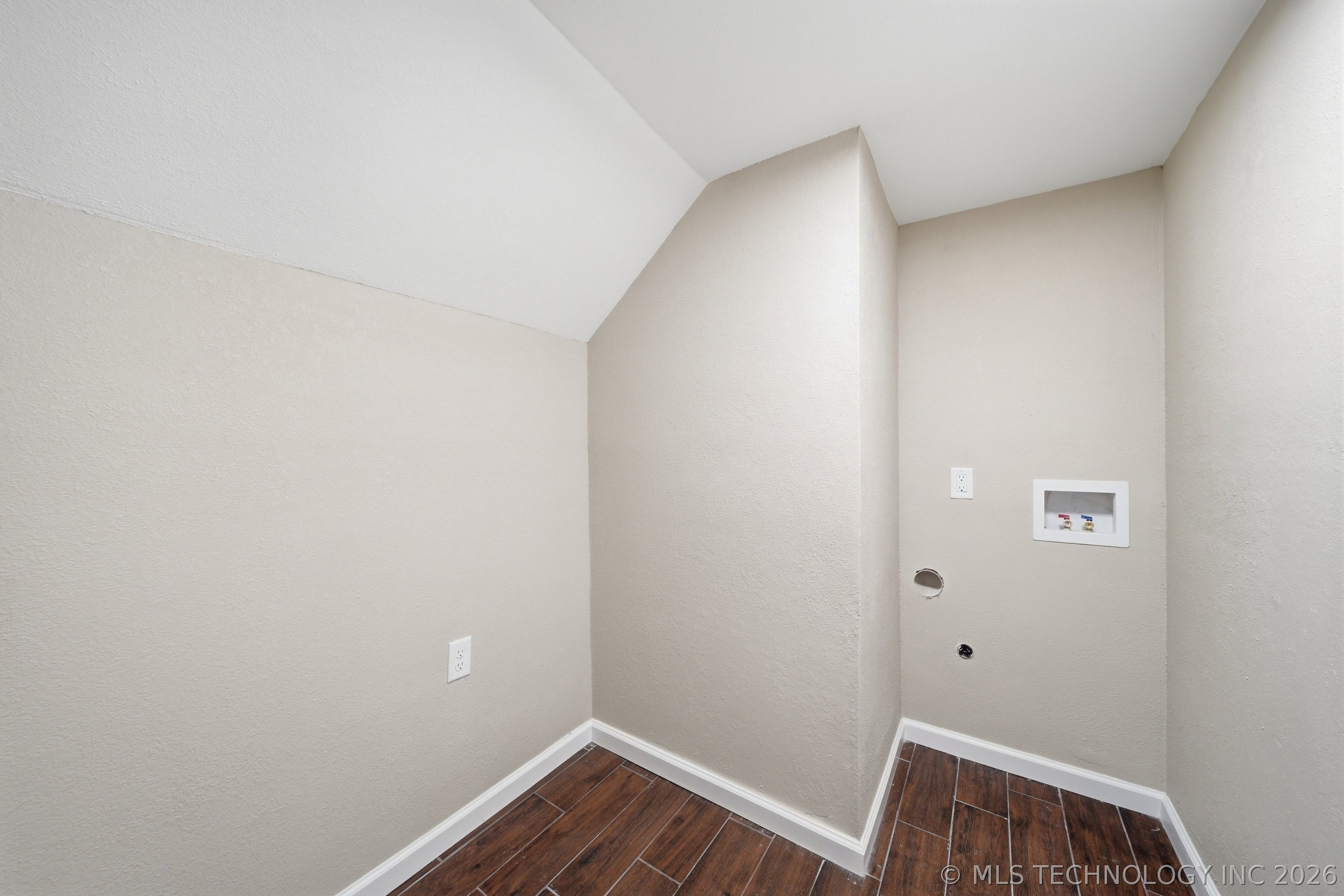 2805 E 90th Street Tulsa OK 74137