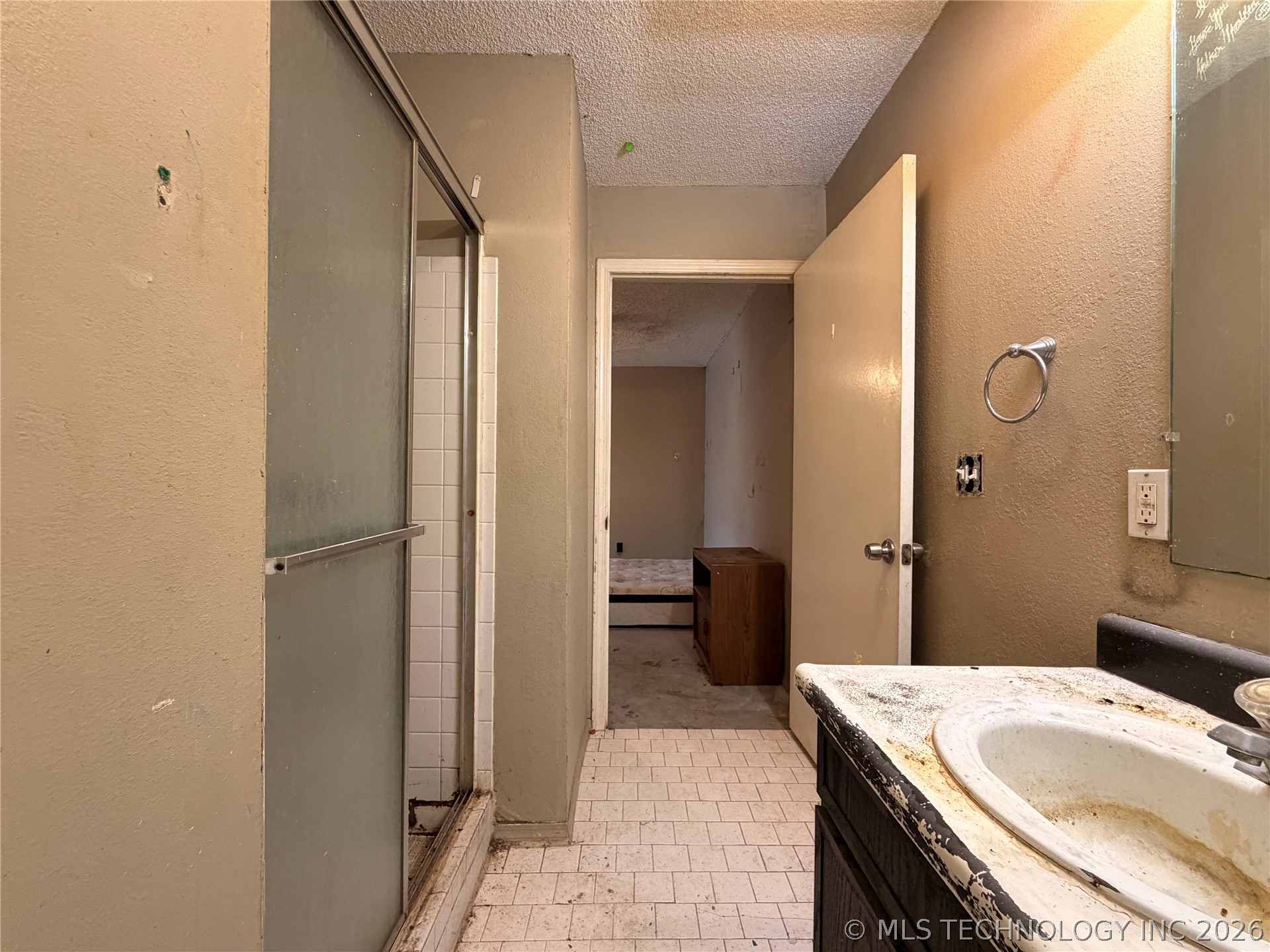 2216 E 66th Place Tulsa OK 74136
