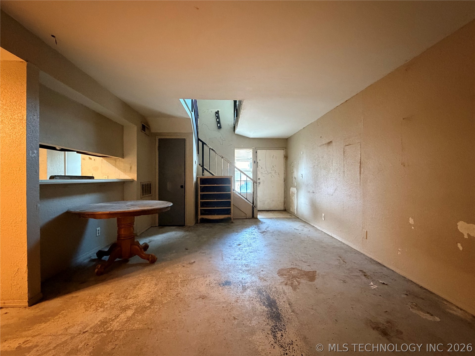2216 E 66th Place Tulsa OK 74136