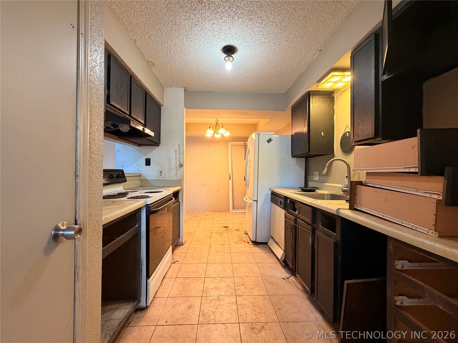 2216 E 66th Place Tulsa OK 74136