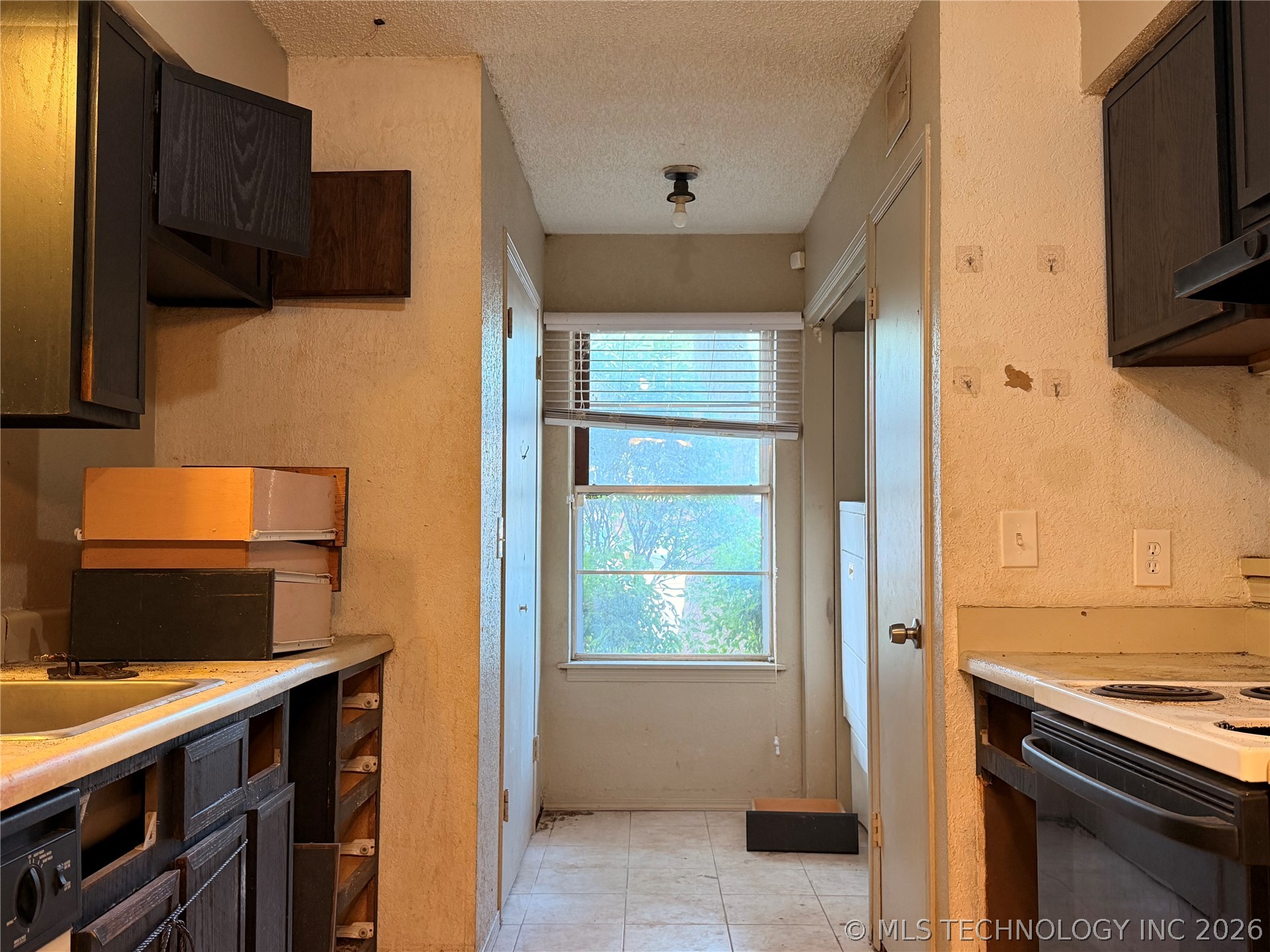 2216 E 66th Place Tulsa OK 74136