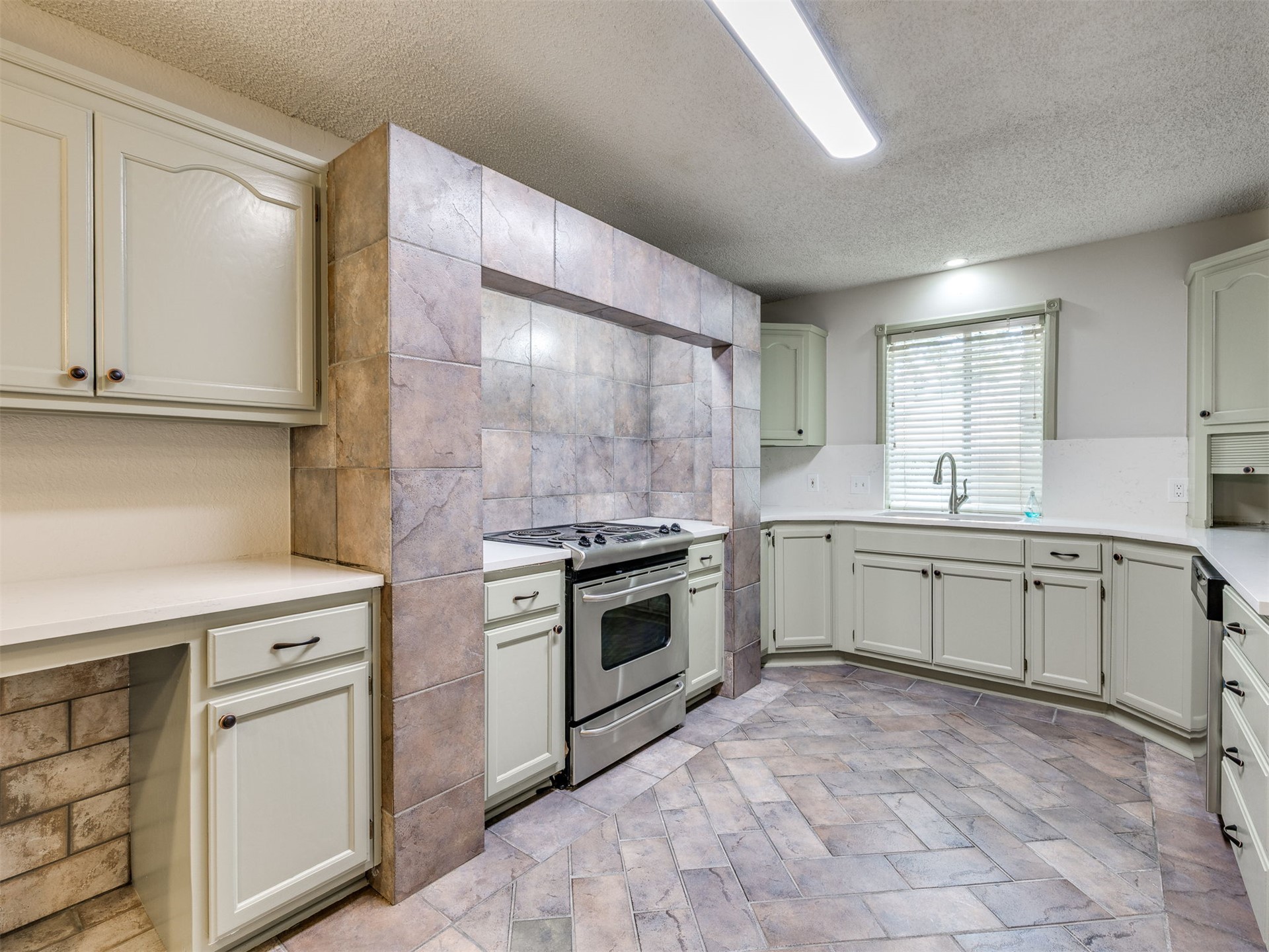 4104 S Florence Court Tulsa OK 74105