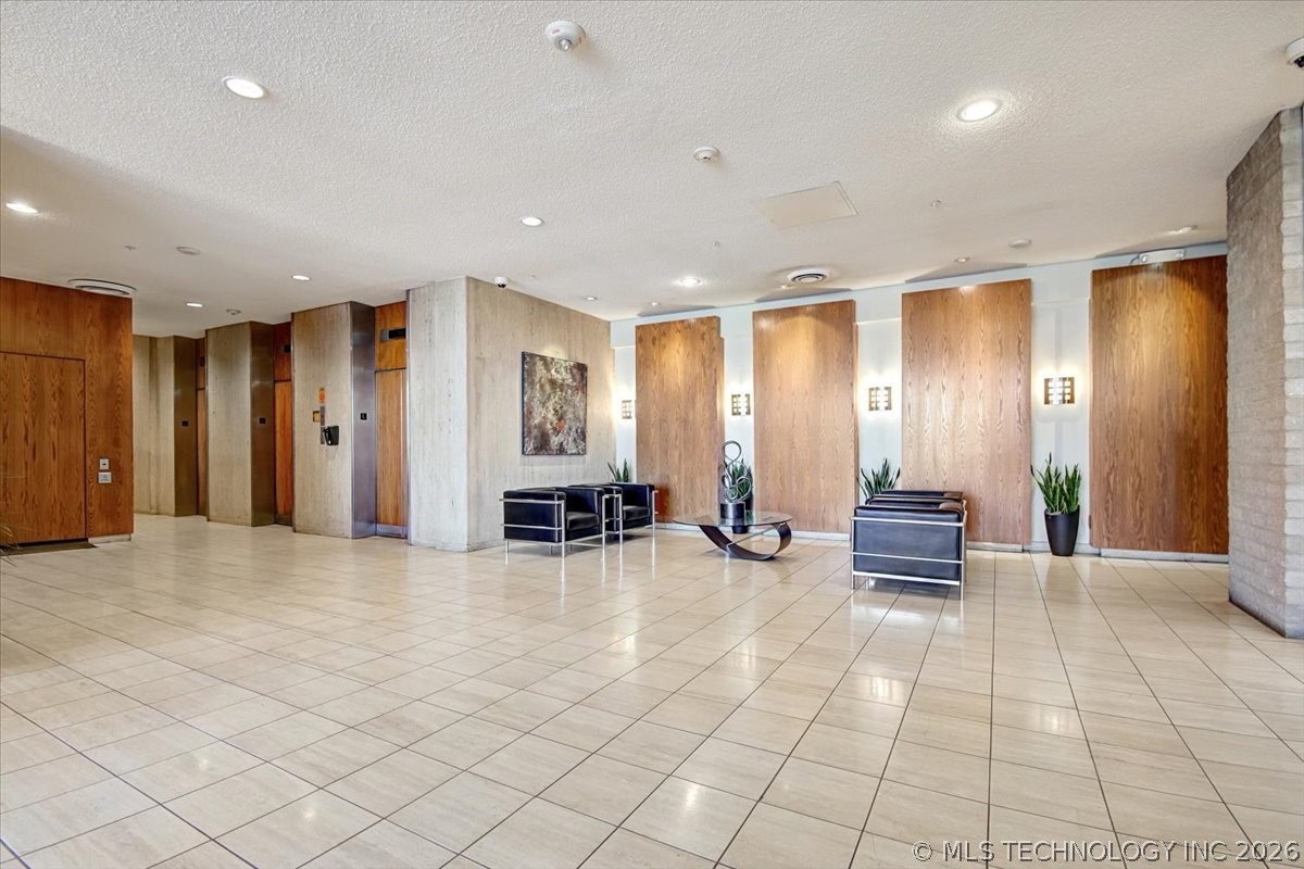 1502 S Boulder Avenue Tulsa OK 74119