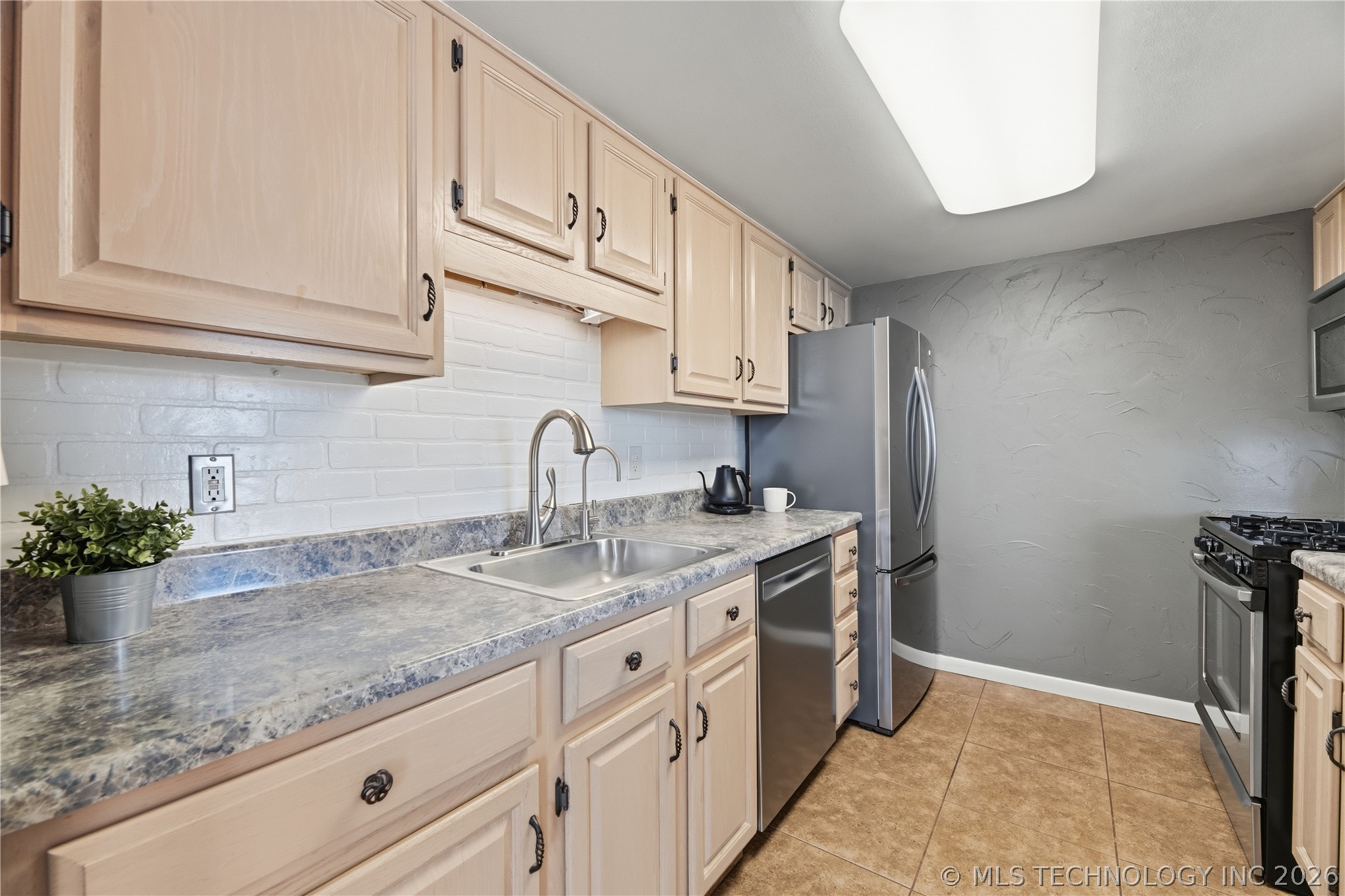 410 W 7th Street Tulsa OK 74119