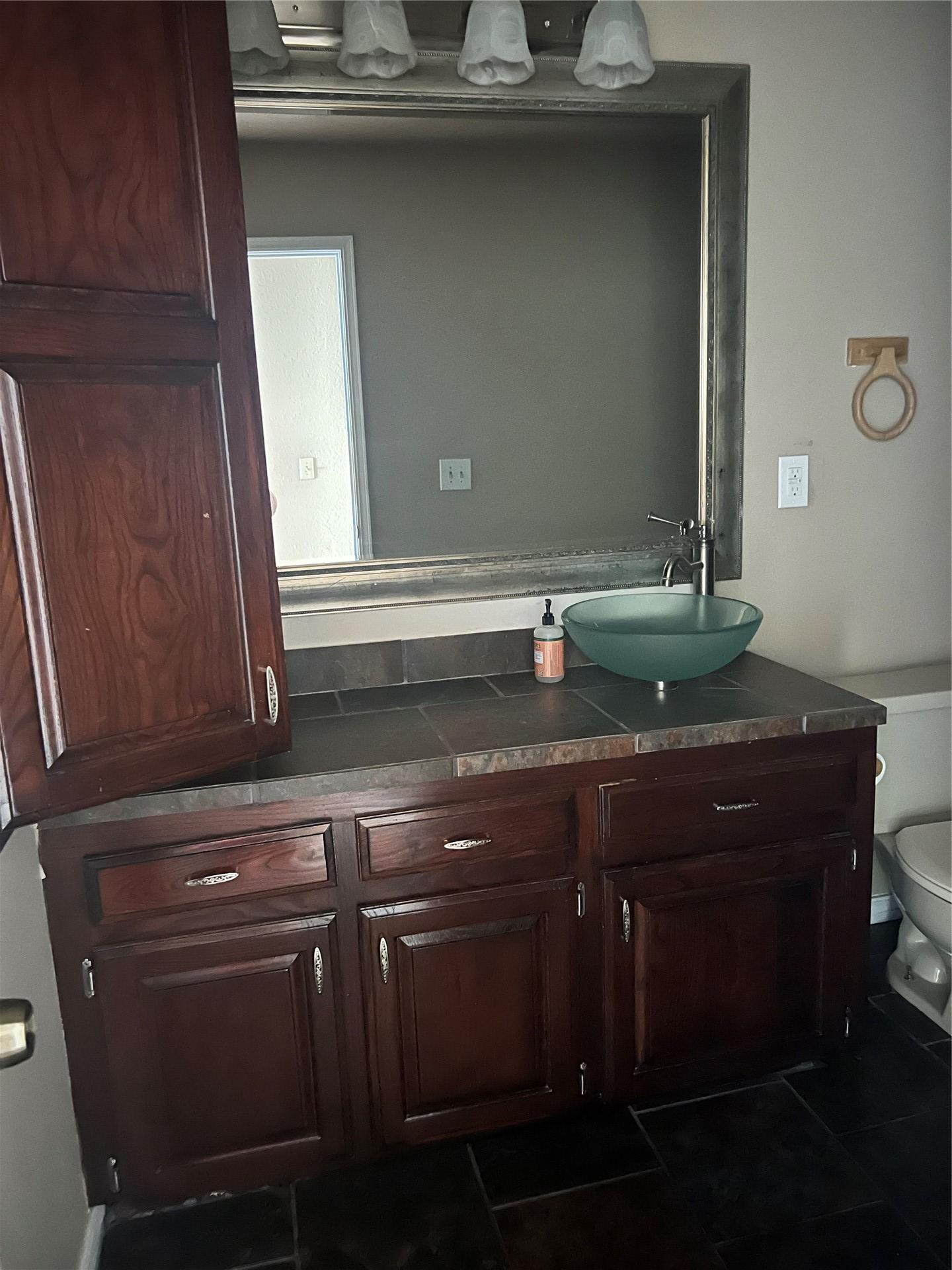 5723 E 72nd Court Tulsa OK 74136