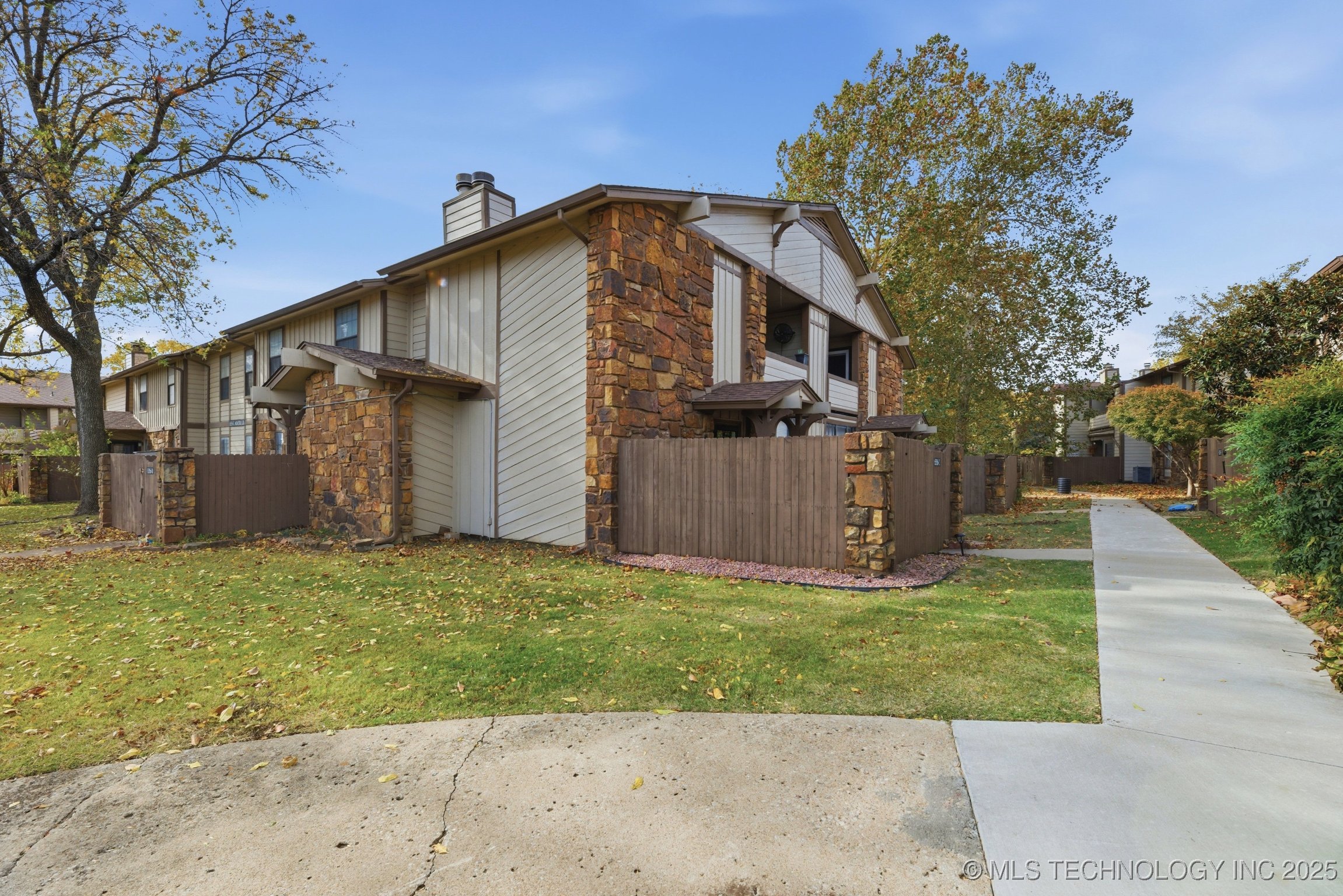 6526 S Memorial Drive Tulsa OK 74133