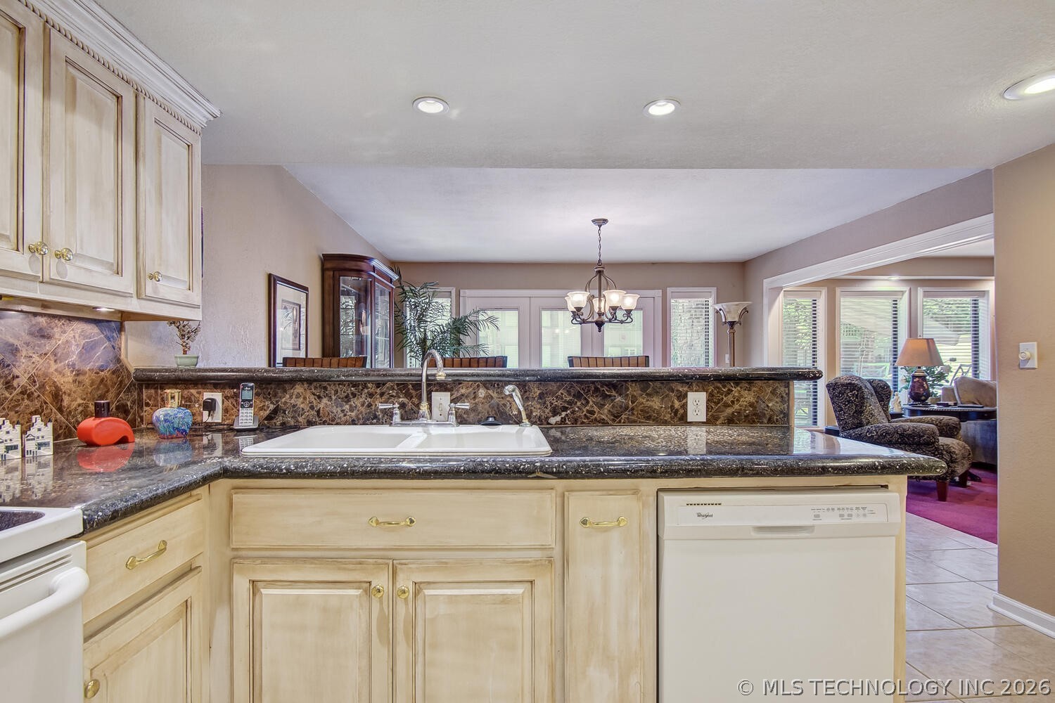 6004 S Atlanta Court Tulsa OK 74105