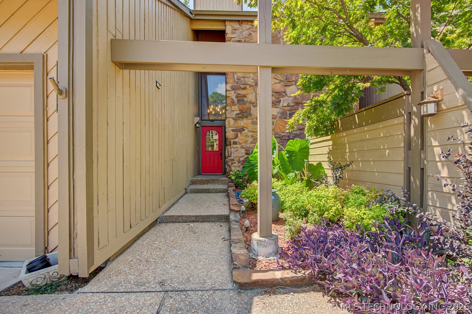 6004 S Atlanta Court Tulsa OK 74105