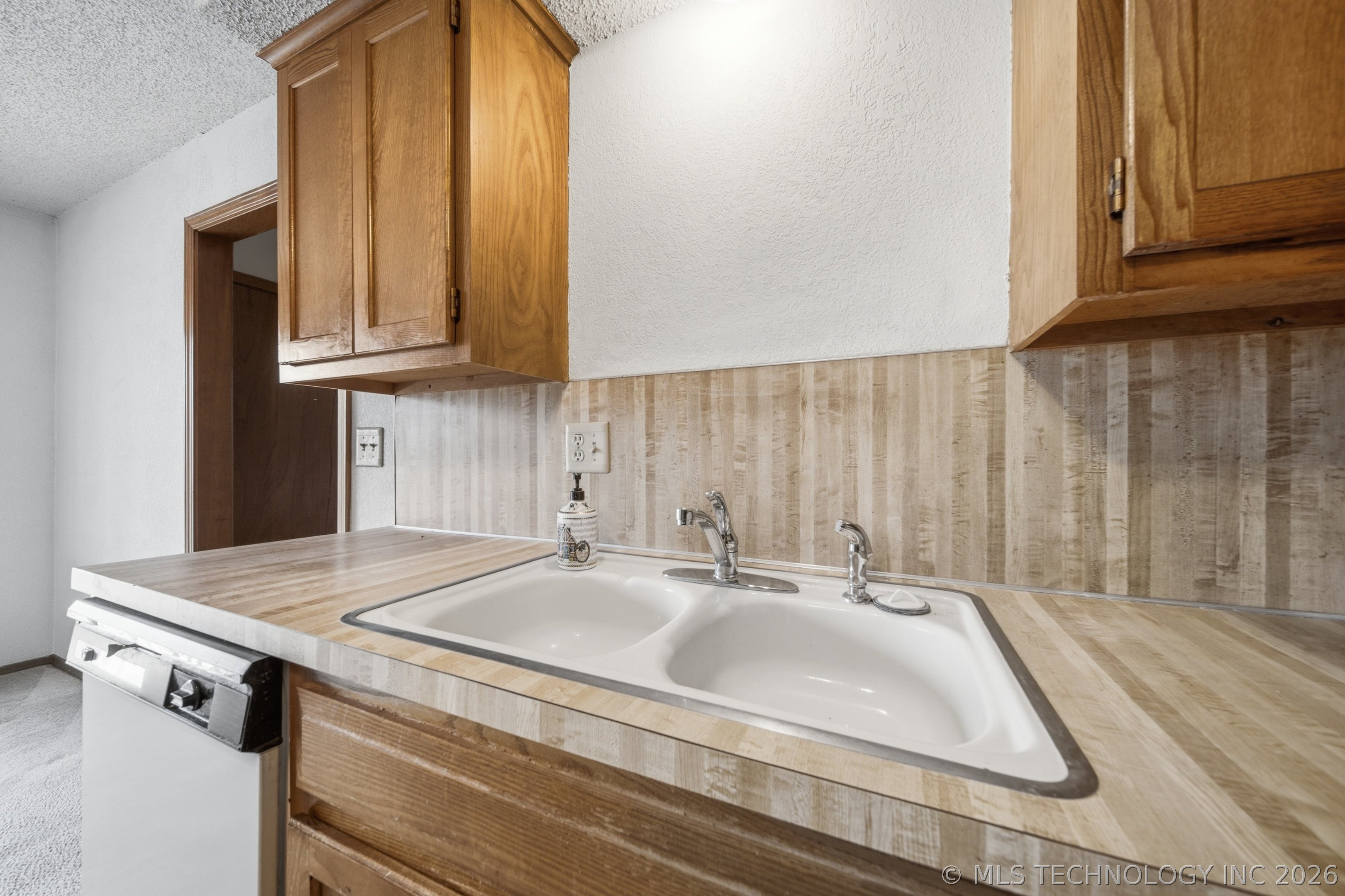 1253 S 110th Eastavenue Tulsa OK 74128