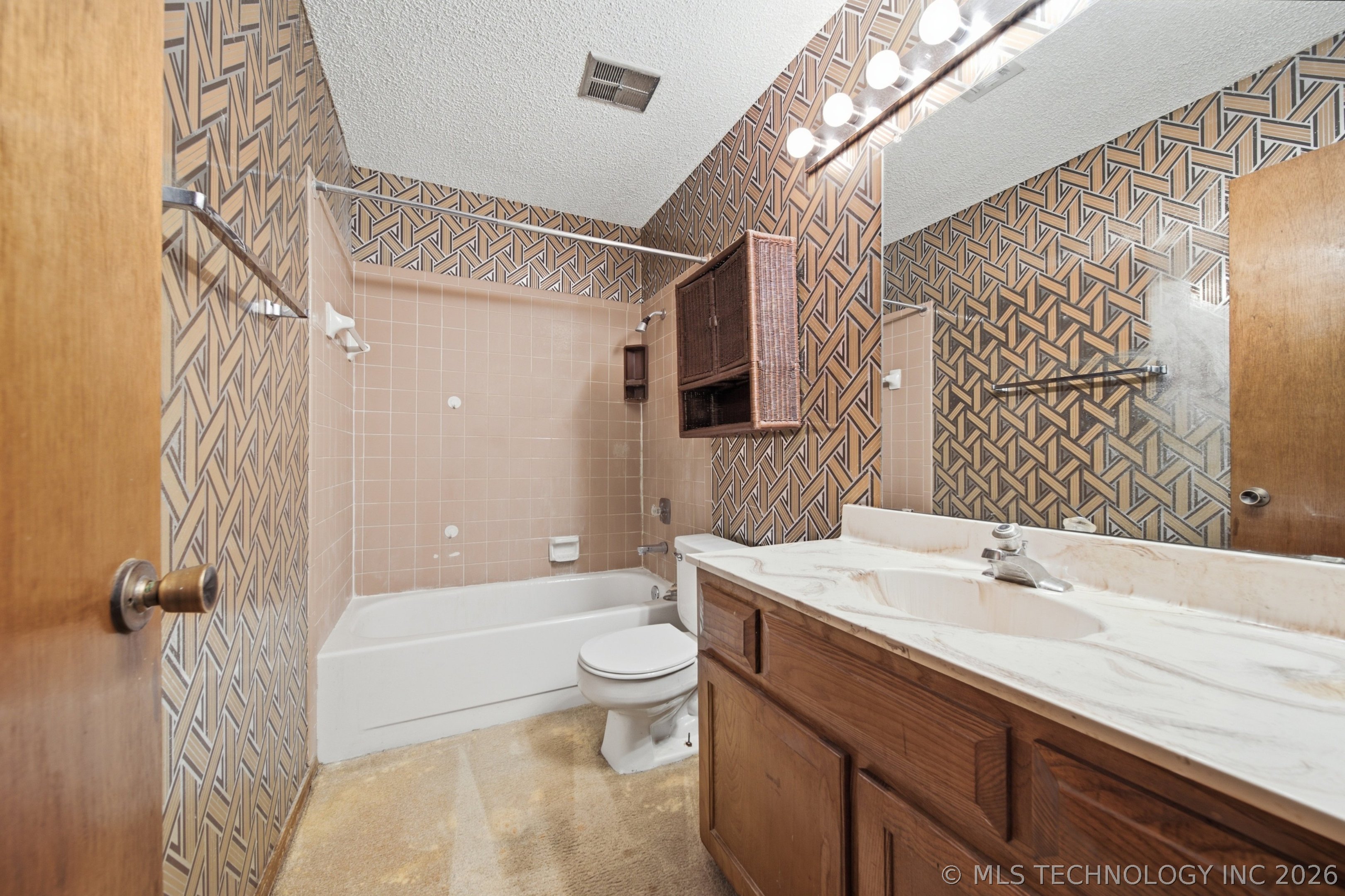 1253 S 110th Eastavenue Tulsa OK 74128