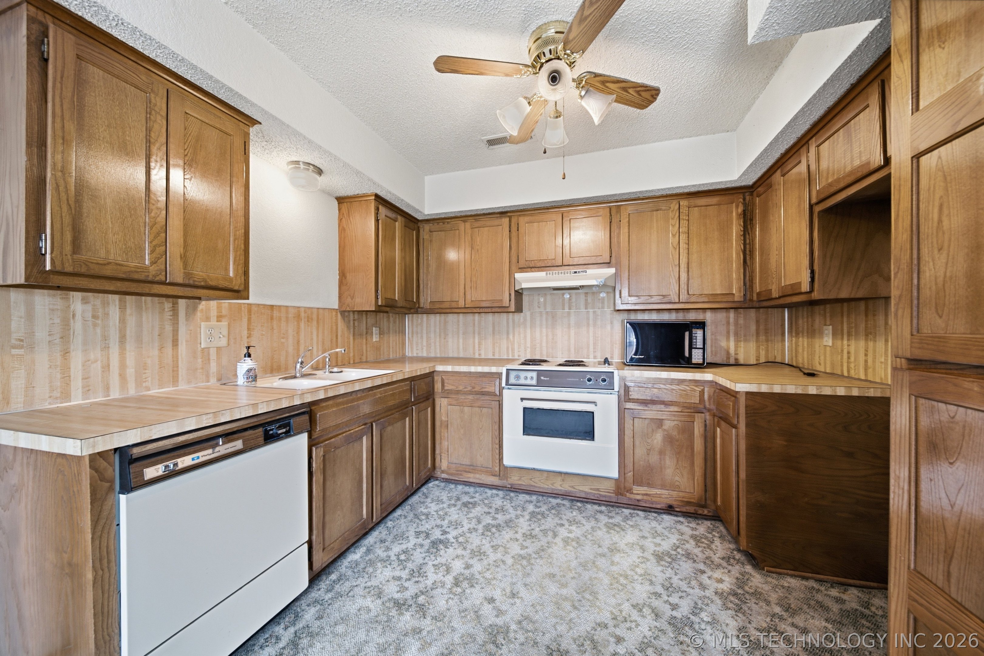 1253 S 110th Eastavenue Tulsa OK 74128