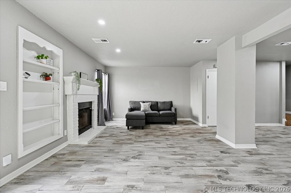 5519 S Atlanta Avenue Tulsa OK 74105