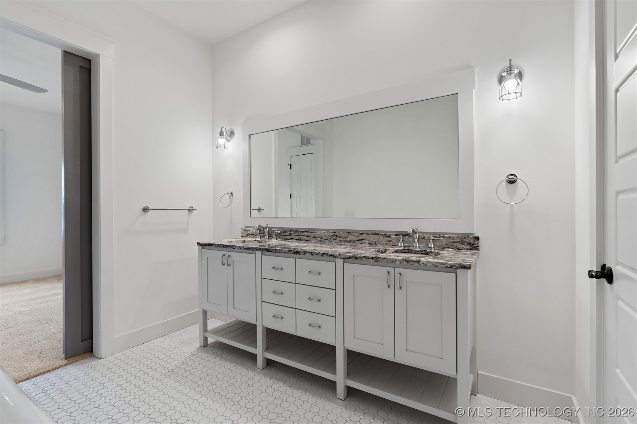 29 Water Street Carlton Landing OK 74432