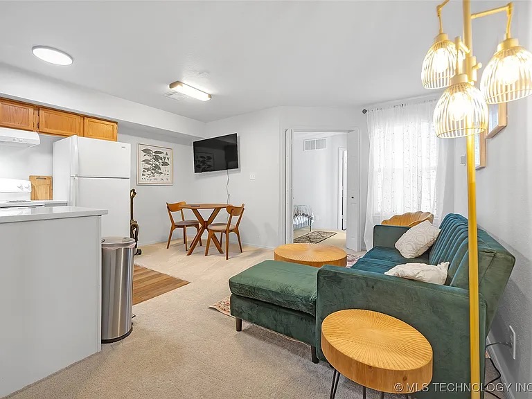 1802 E 66th Place Tulsa OK 74136