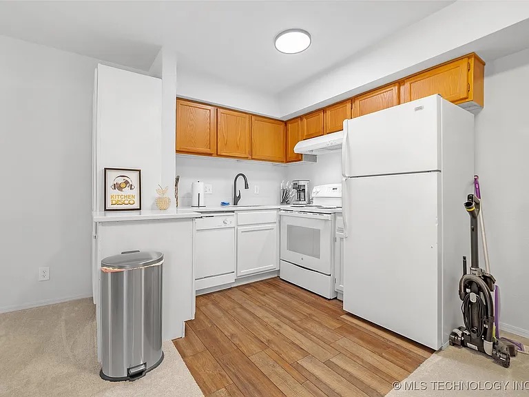 1802 E 66th Place Tulsa OK 74136