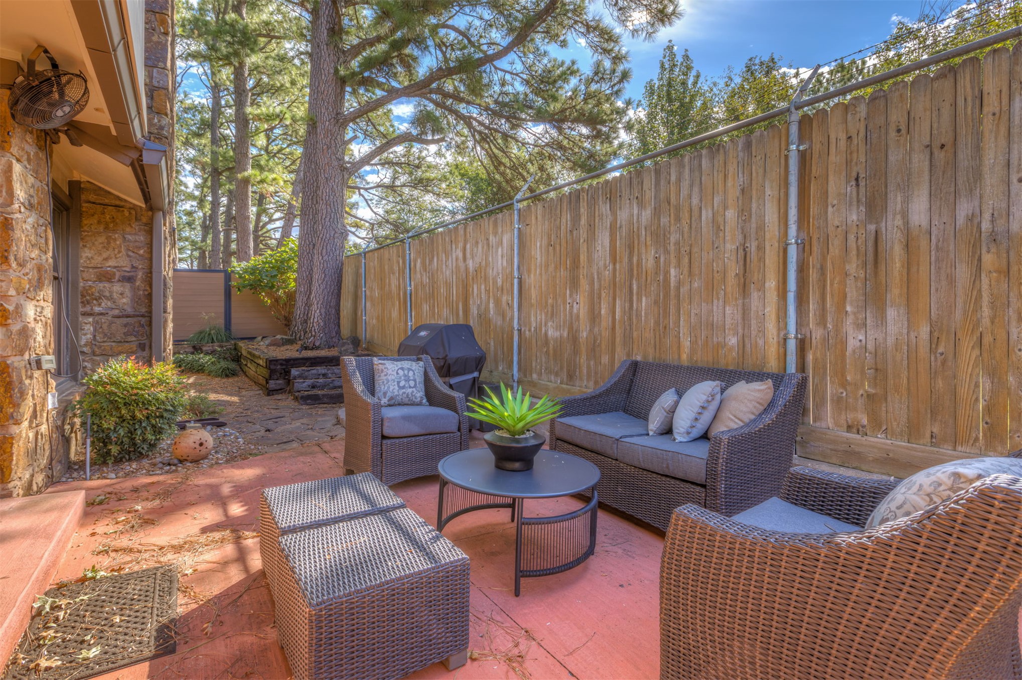 6132 E 67th Court Tulsa OK 74136