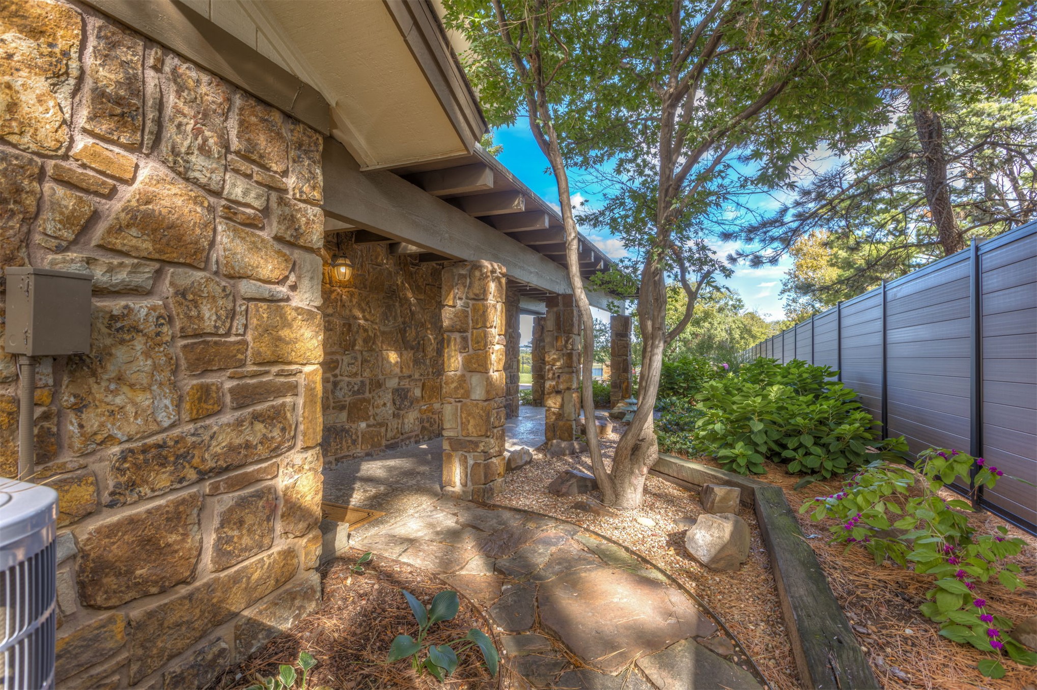 6132 E 67th Court Tulsa OK 74136