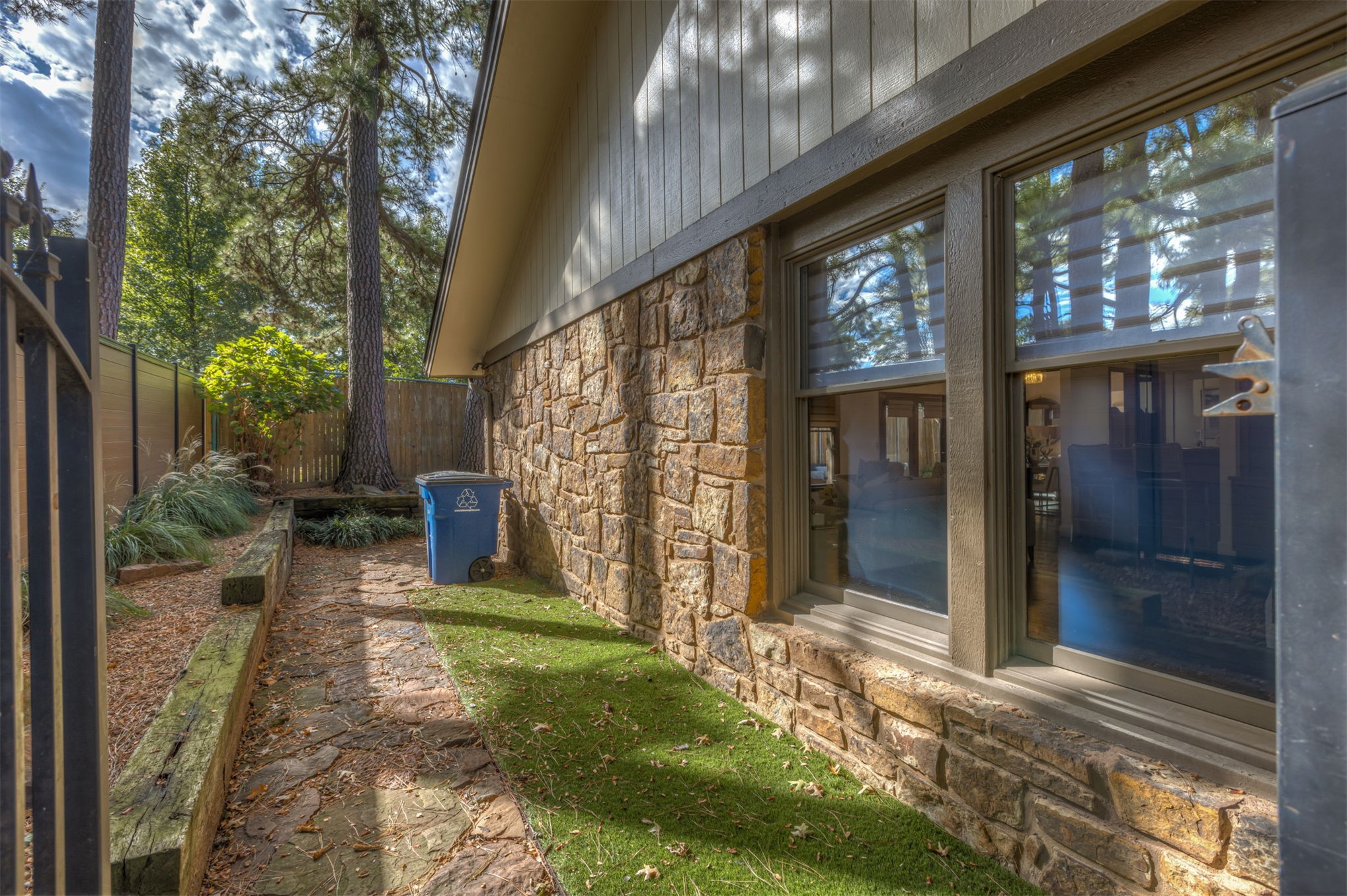 6132 E 67th Court Tulsa OK 74136