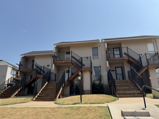 121 Falconhead W Burneyville OK 73430