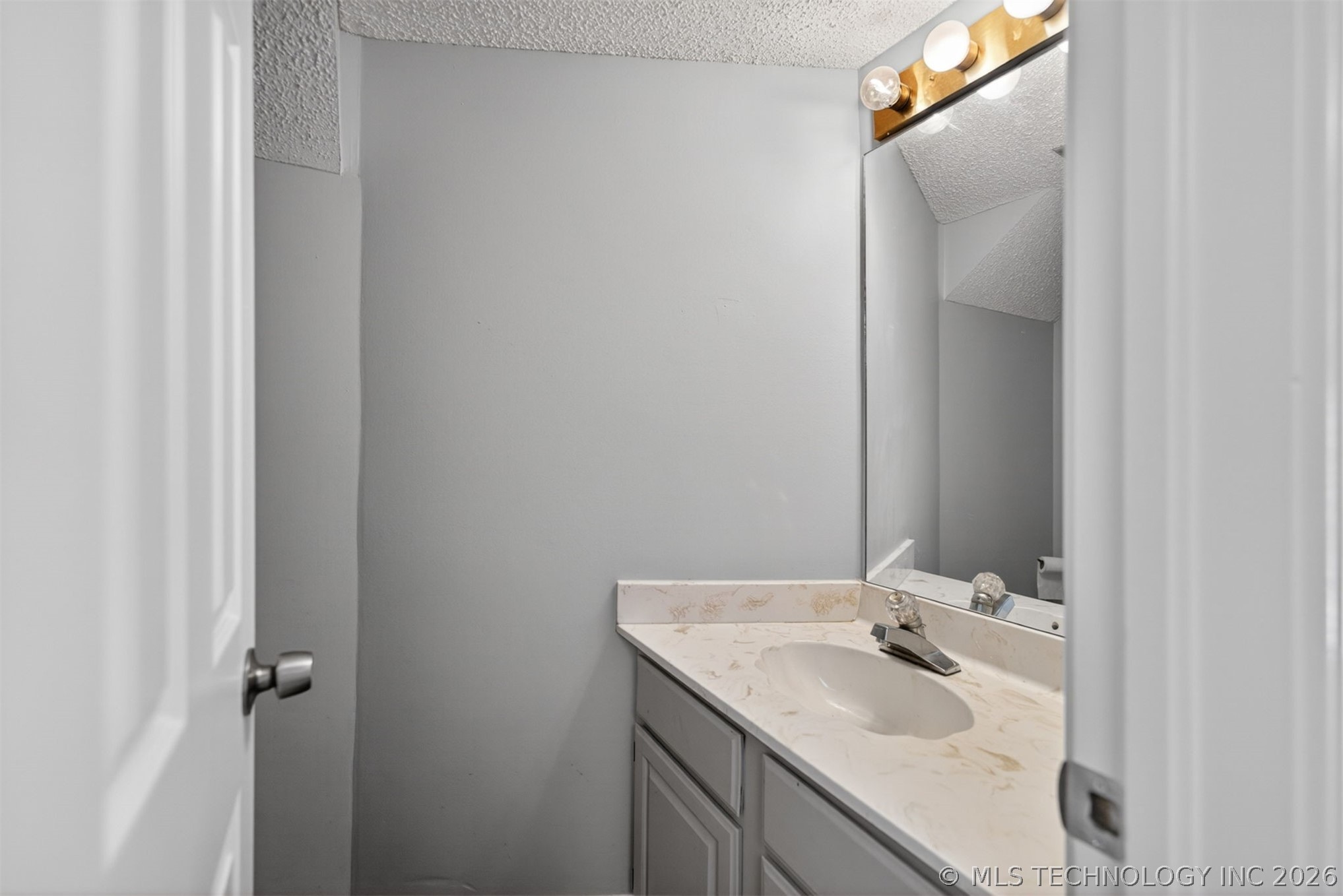 9136 S 69th East Place Tulsa OK 74133