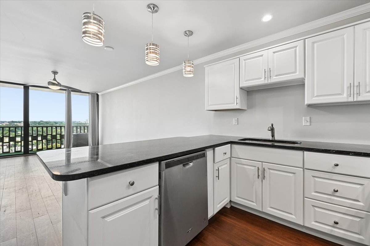 1502 S Boulder Avenue Tulsa OK 74119
