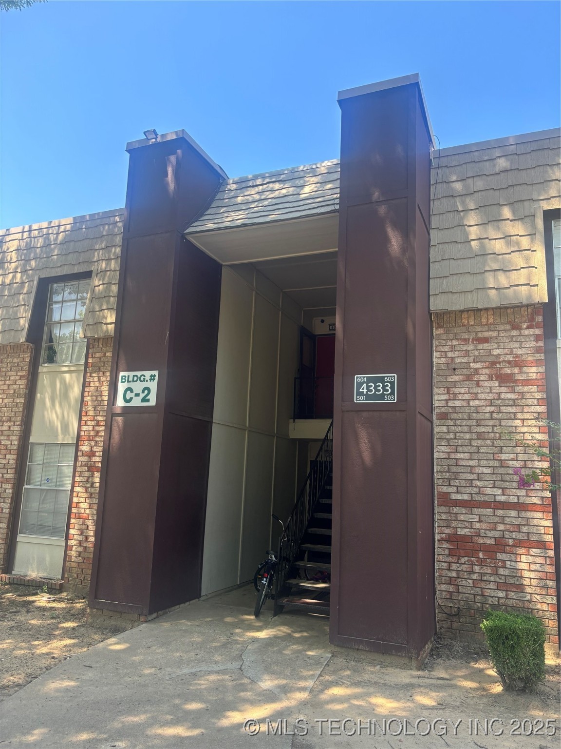 4333 E 68th Street Tulsa OK 74136