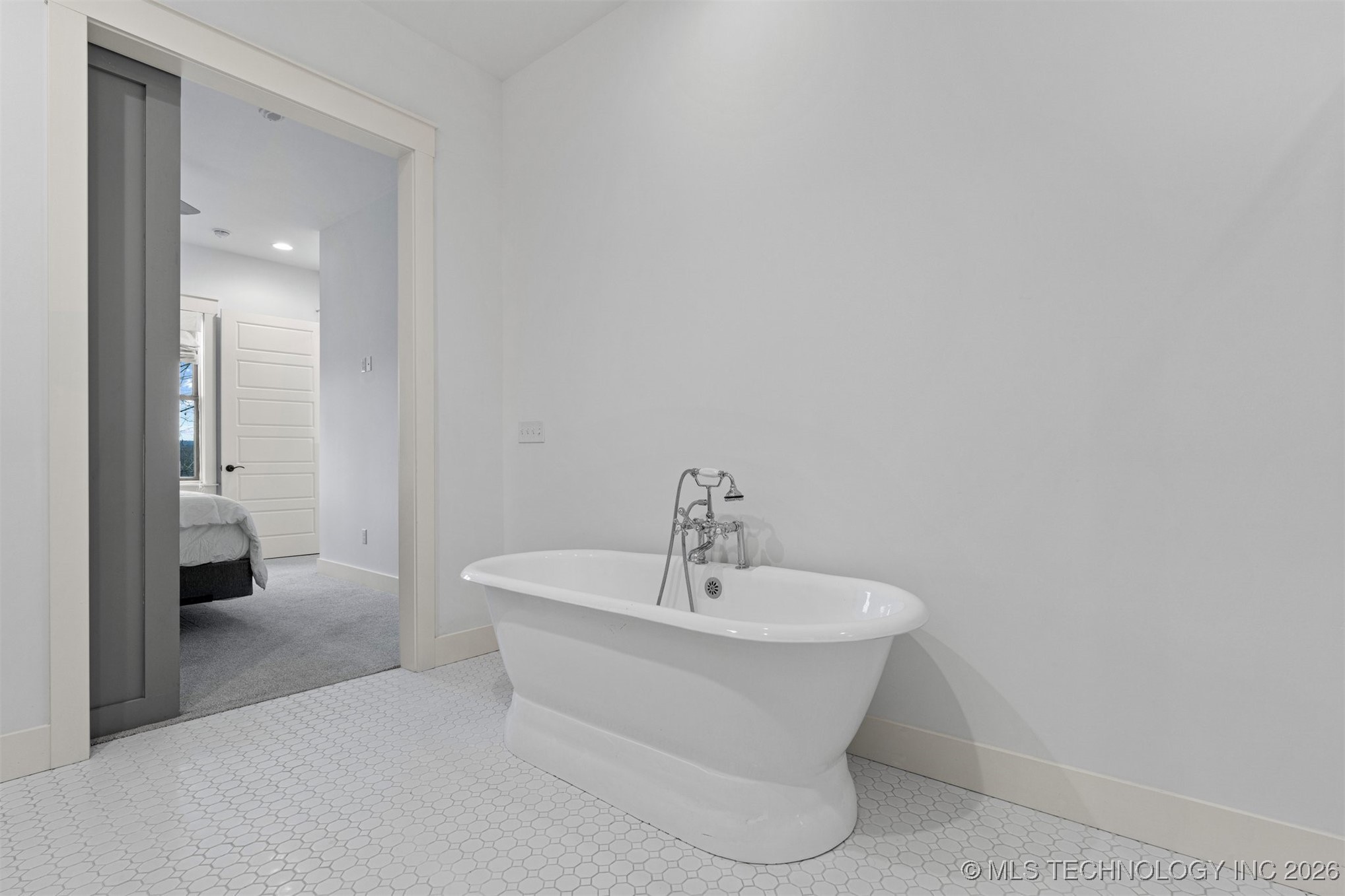 29 Water Street Carlton Landing OK 74432