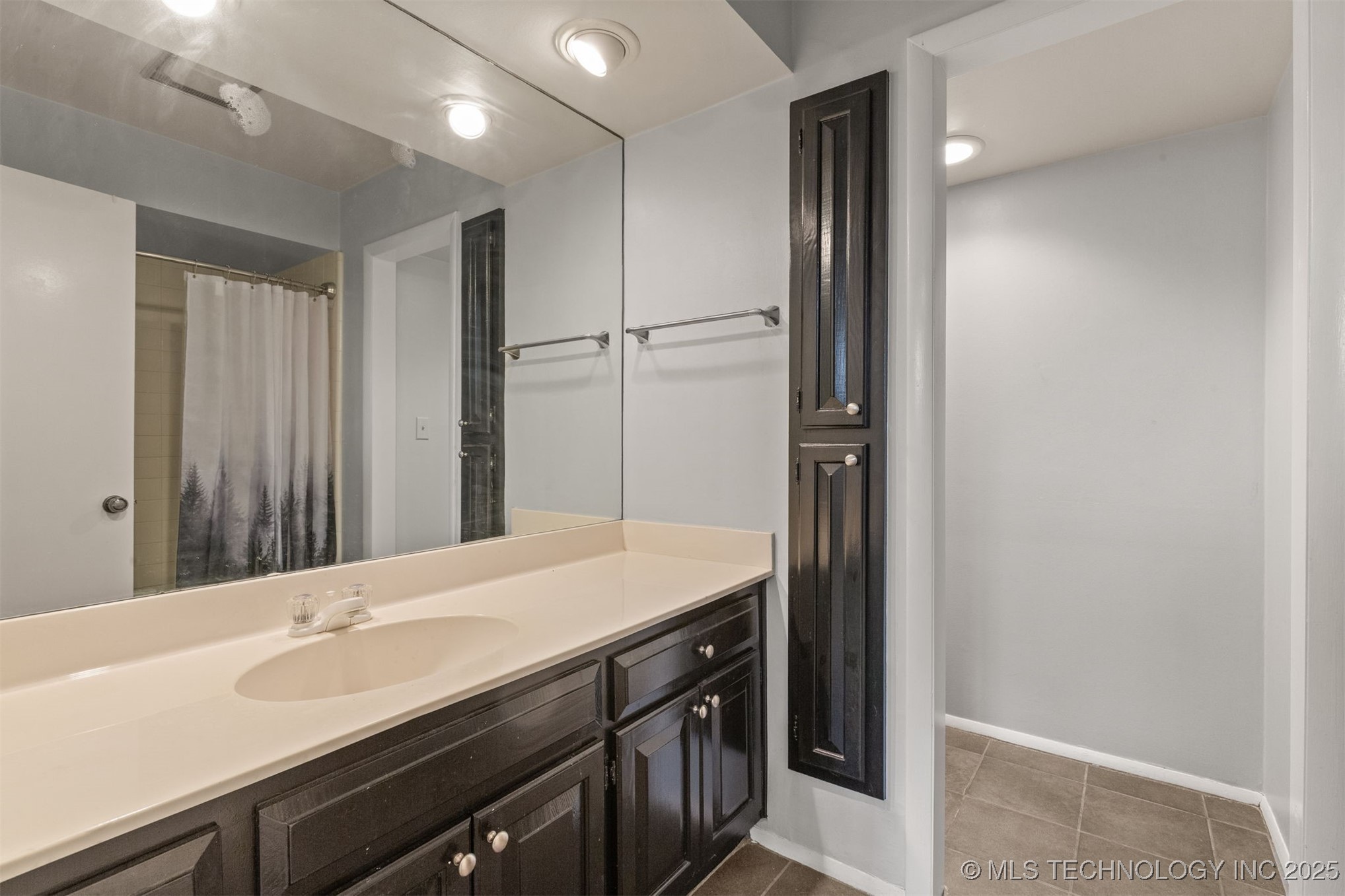 6013 S Atlanta Avenue Tulsa OK 74105