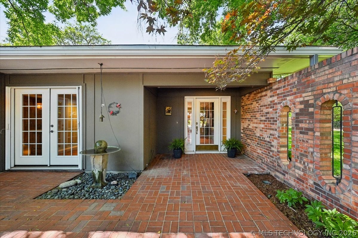 2132 E 59th Place S Tulsa OK 74105