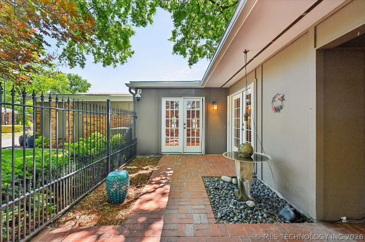 2132 E 59th Place S Tulsa OK 74105