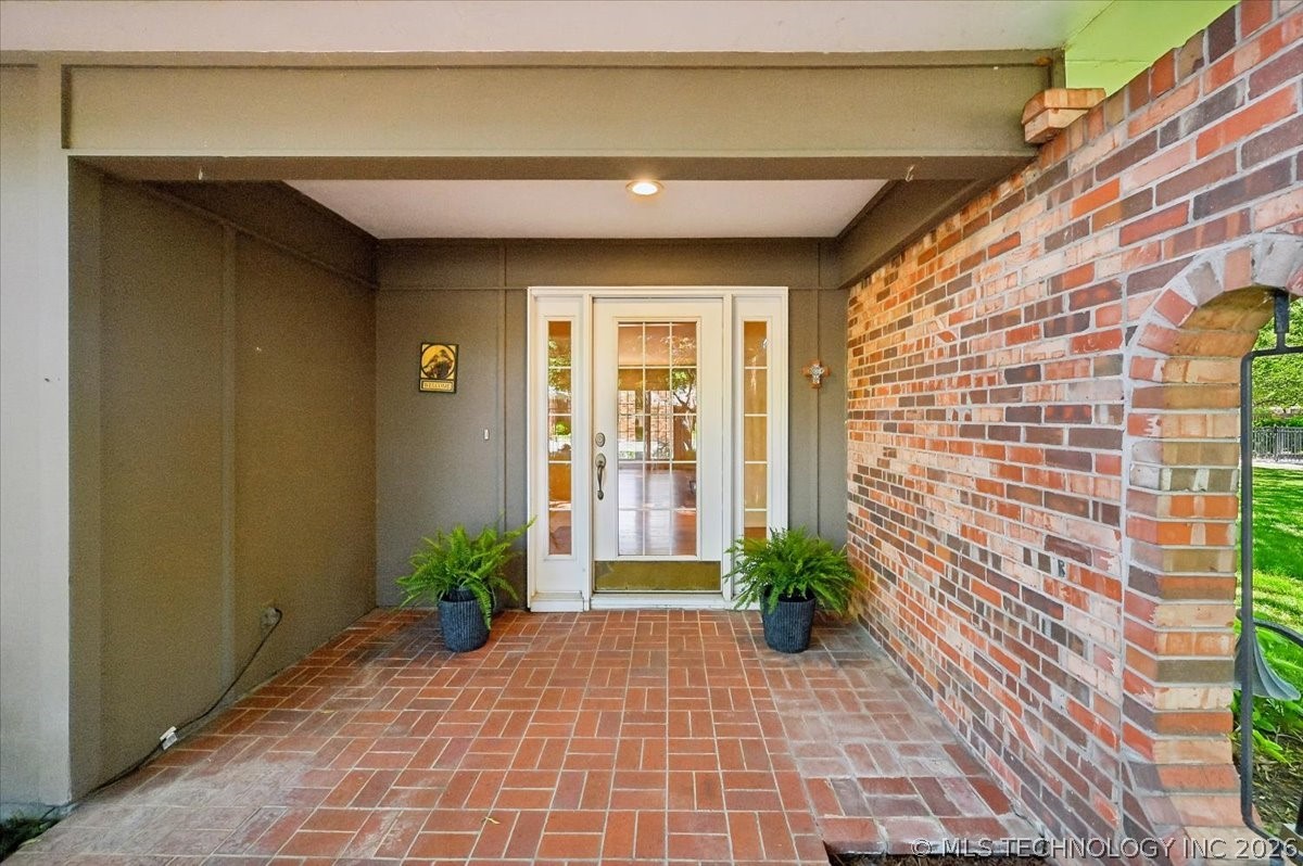 2132 E 59th Place S Tulsa OK 74105