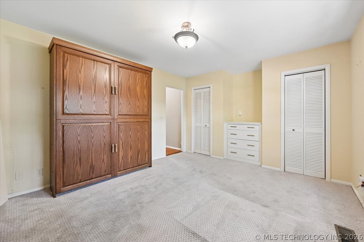 2132 E 59th Place S Tulsa OK 74105