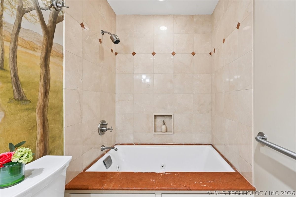 2132 E 59th Place S Tulsa OK 74105