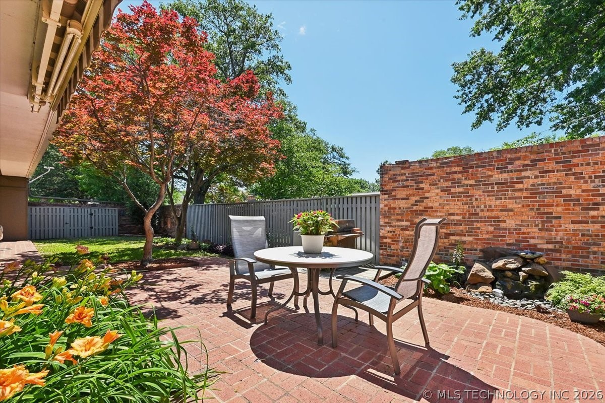 2132 E 59th Place S Tulsa OK 74105